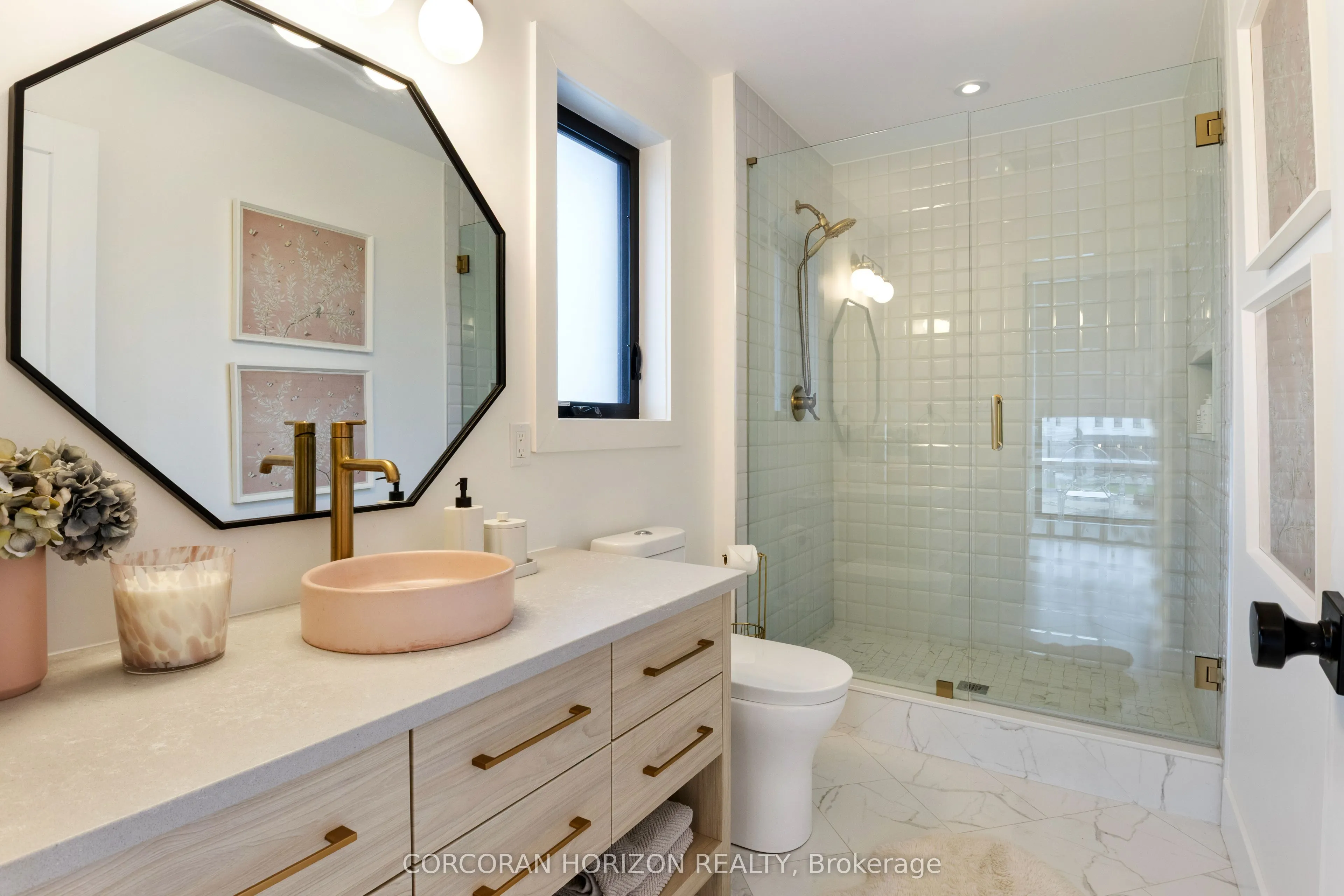 920 Thomas Pedder Court