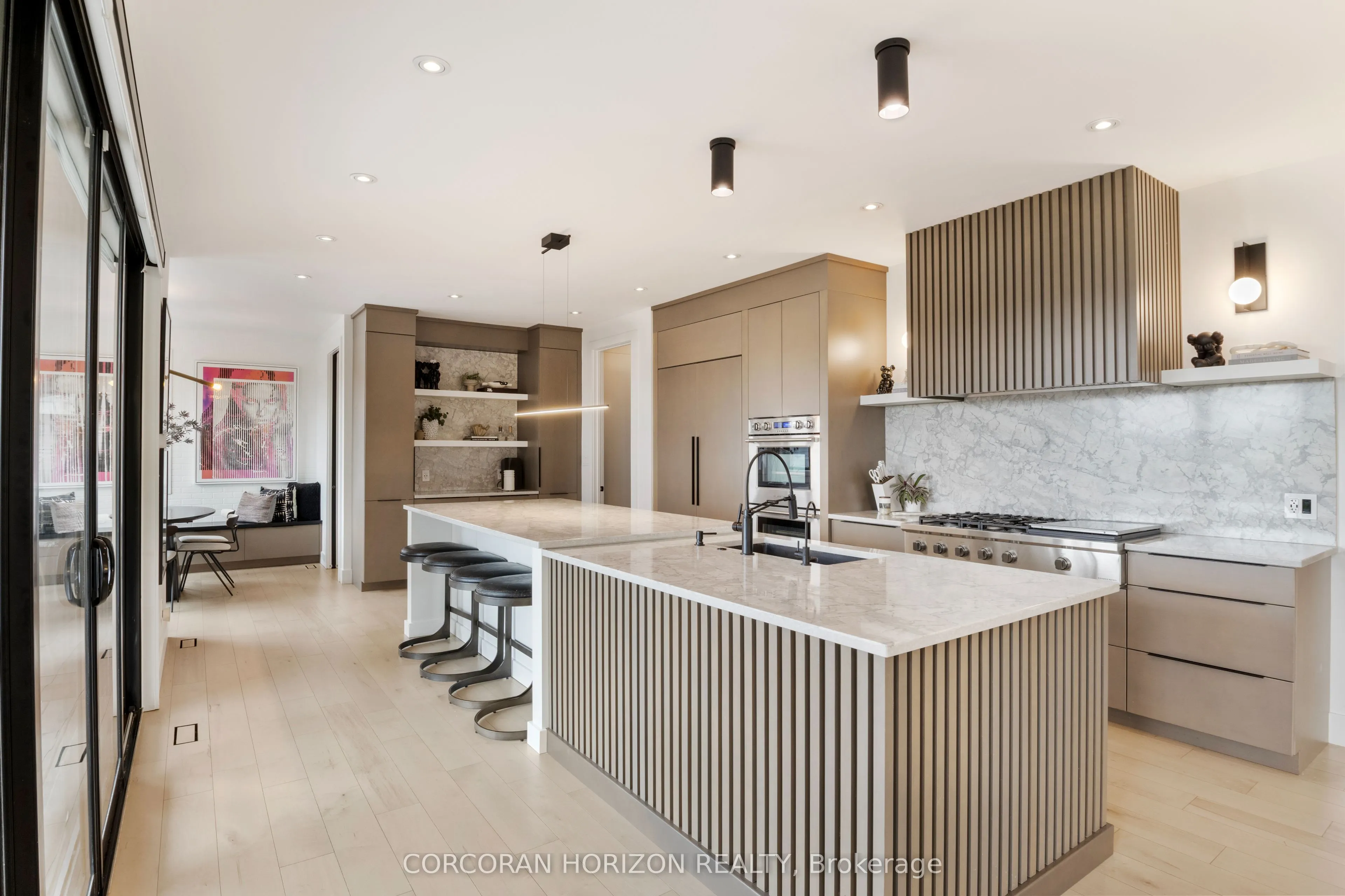 920 Thomas Pedder Court