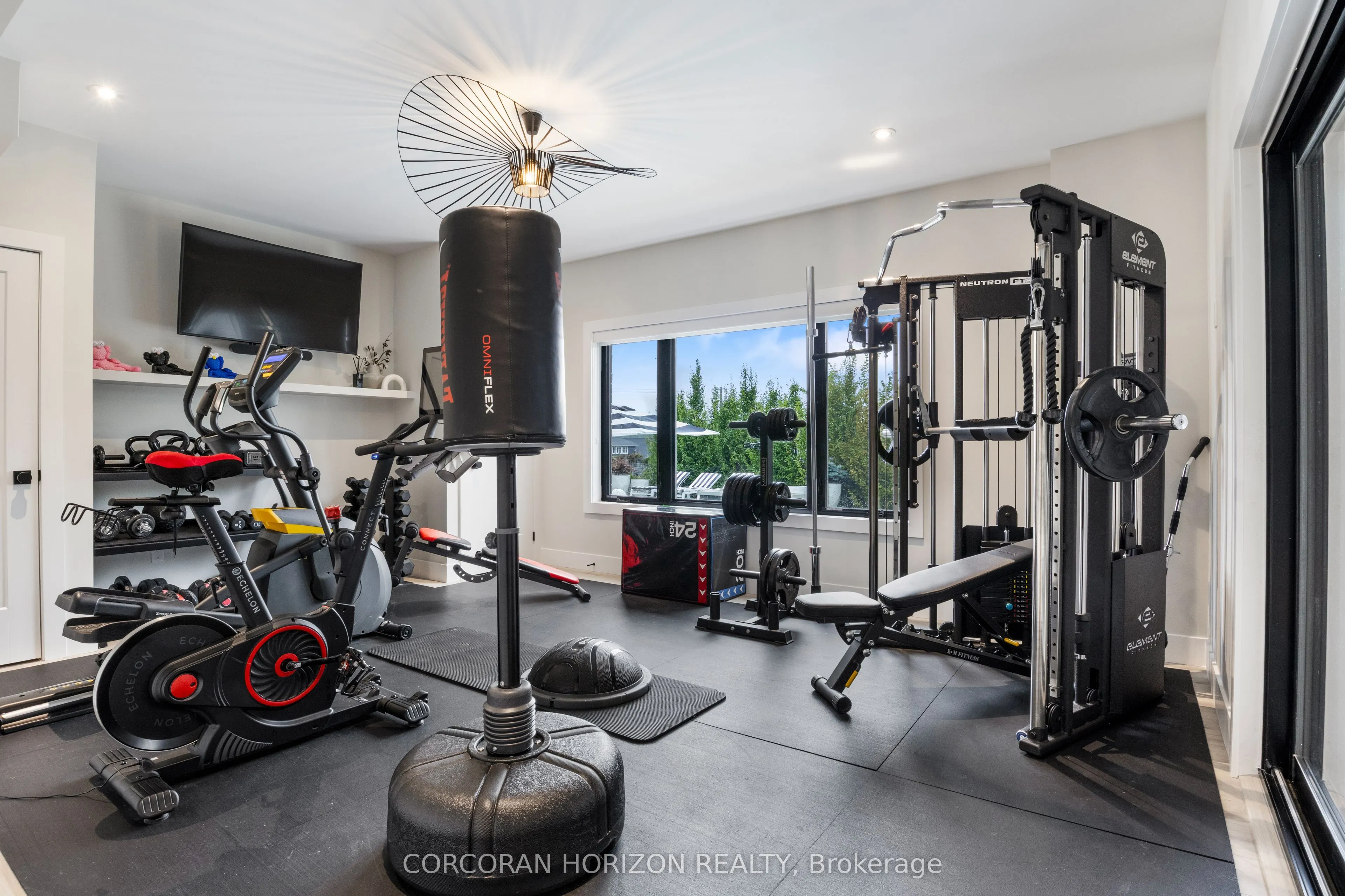 920 Thomas Pedder Court