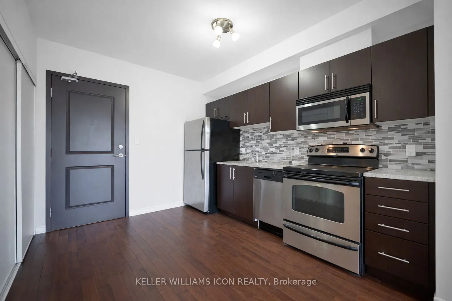 429 Kent Street #320