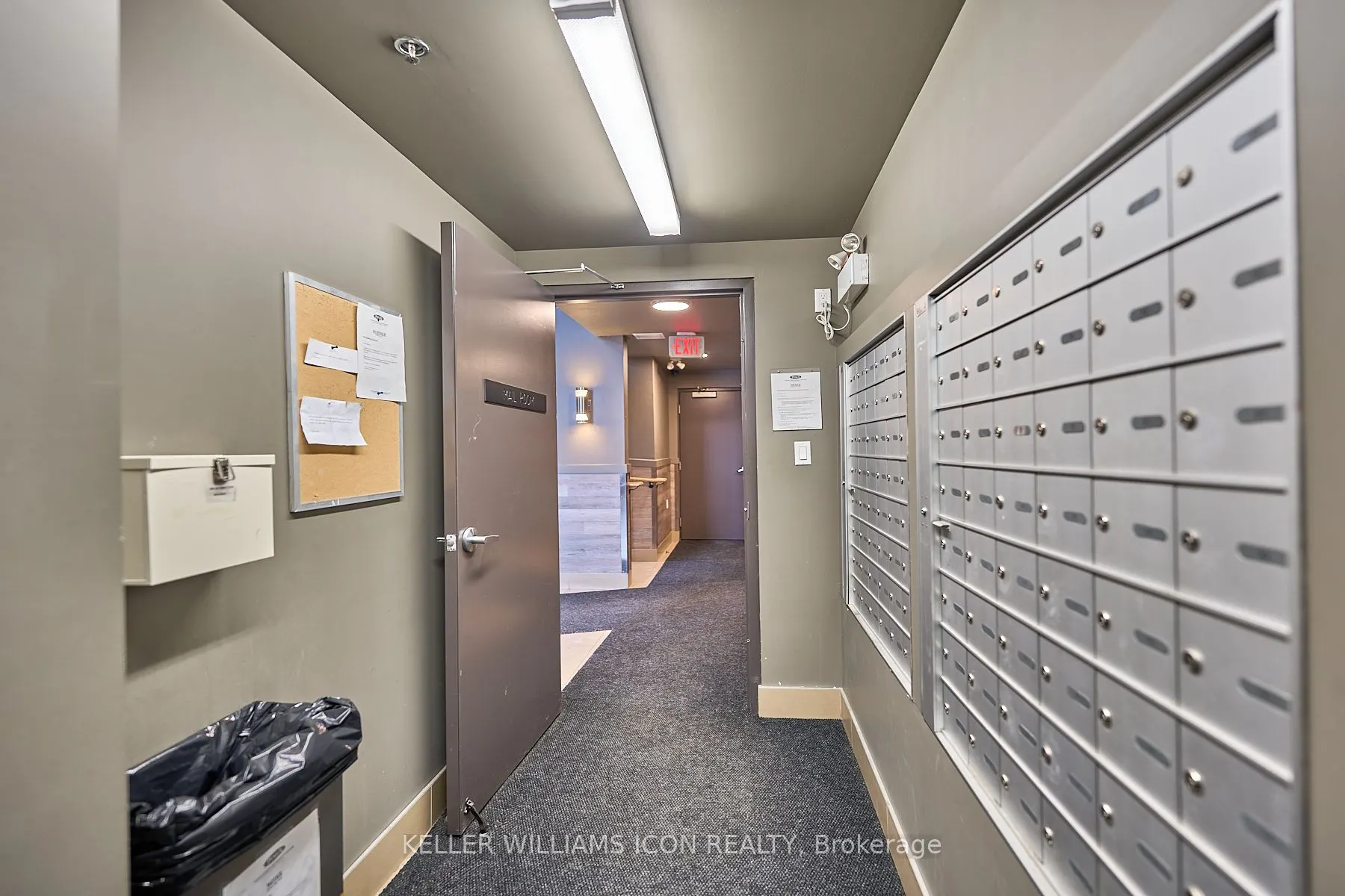 429 Kent Street #320