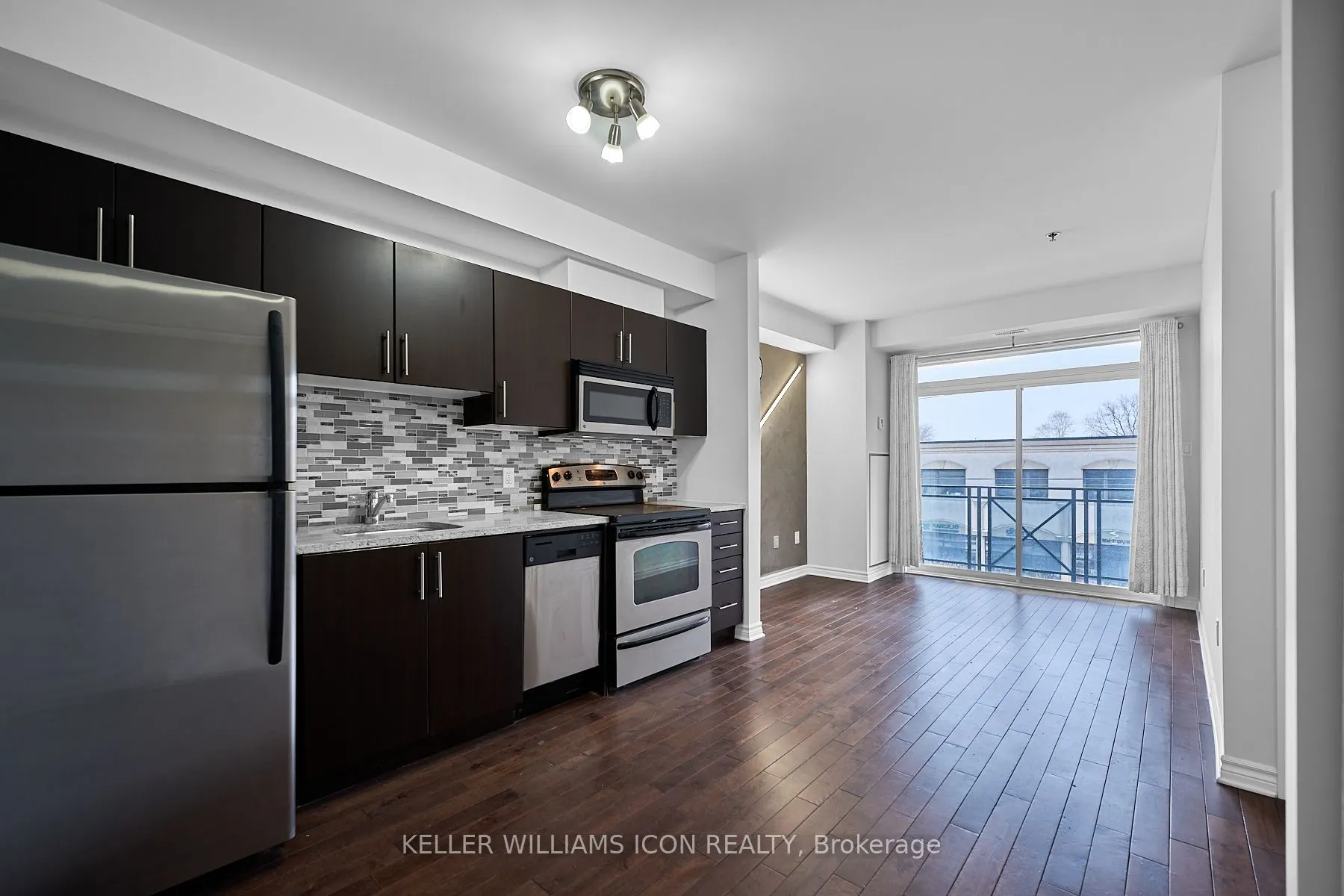 429 Kent Street #320