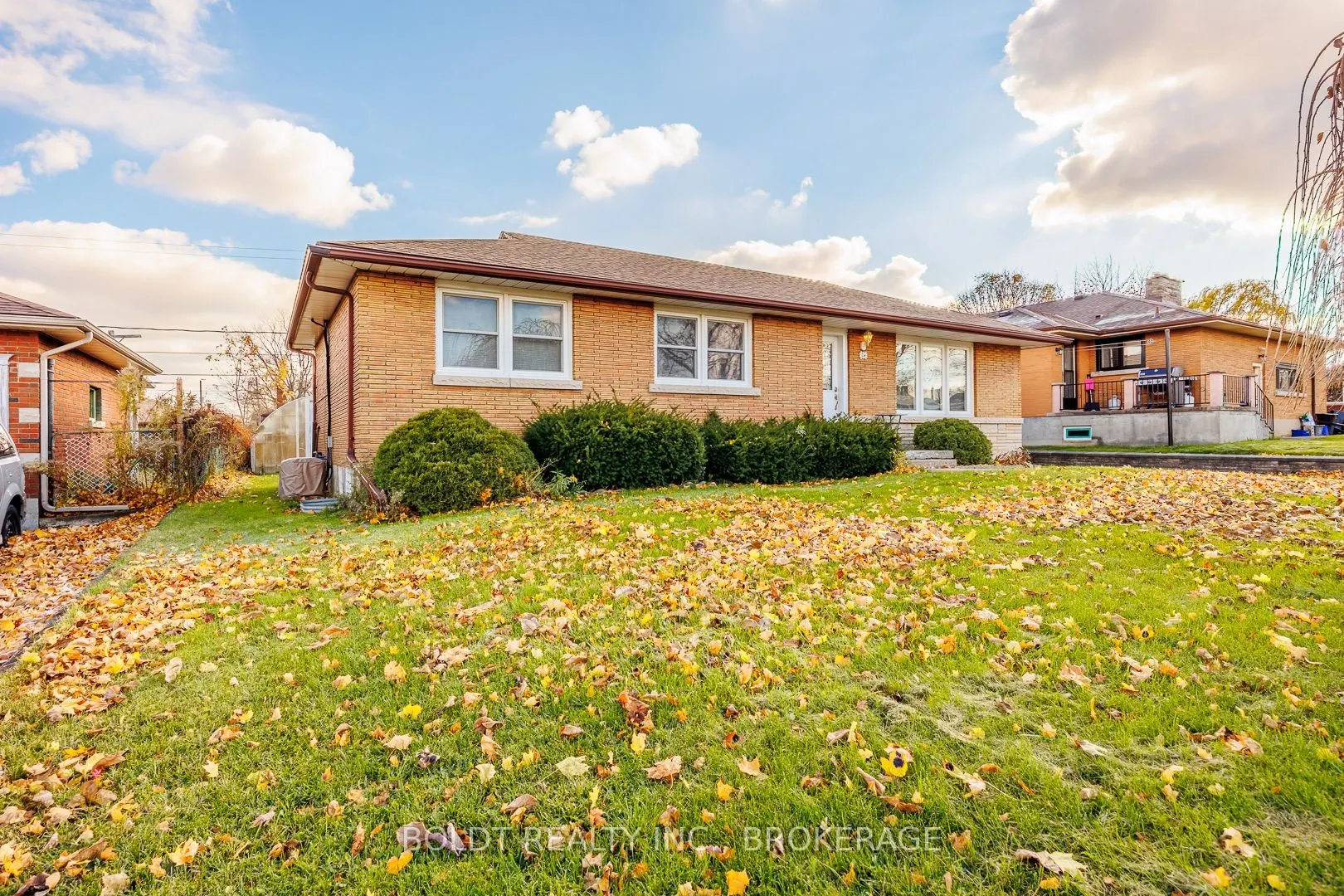 24 Winslow Crescent