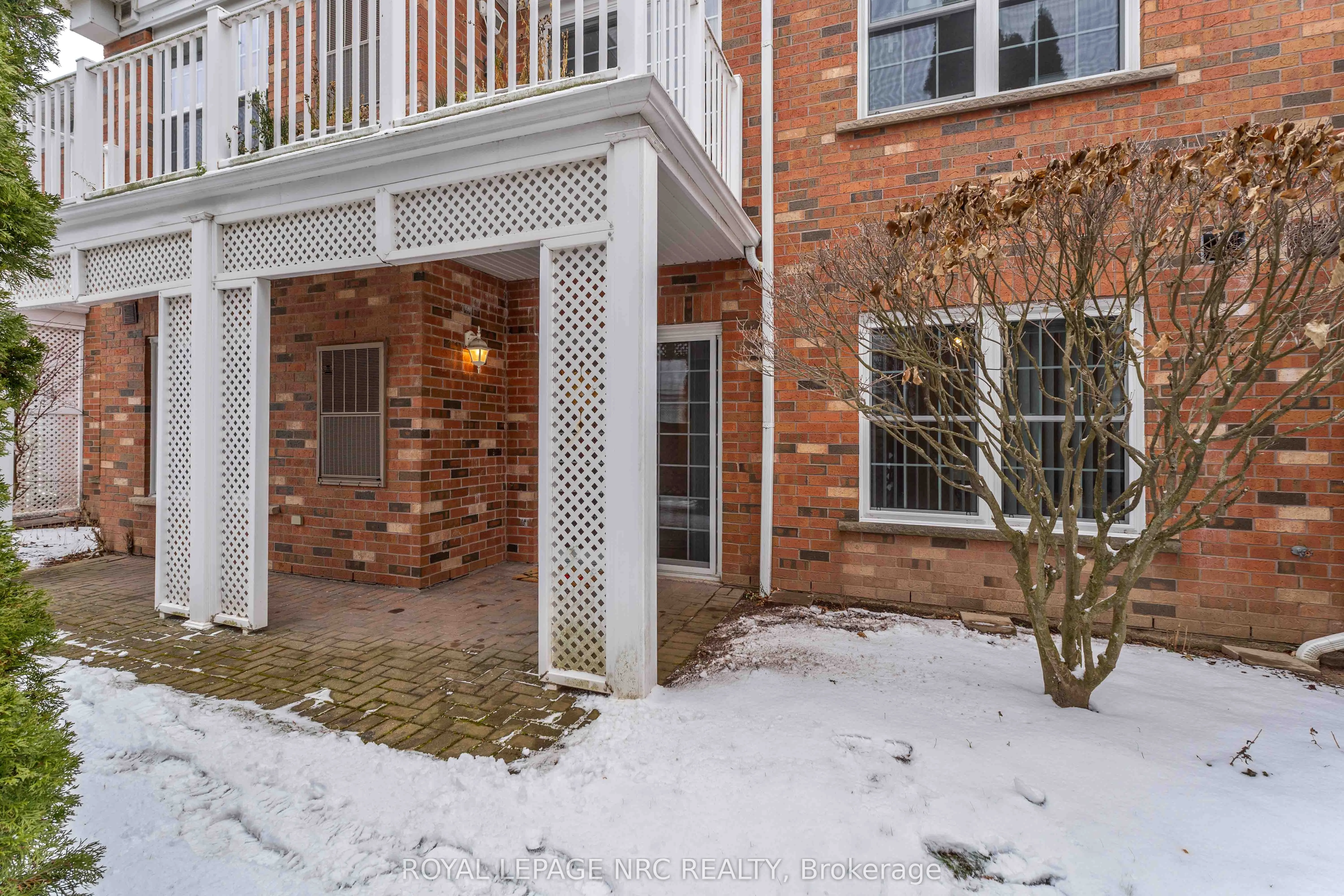 4090 John Charles Boulevard #104