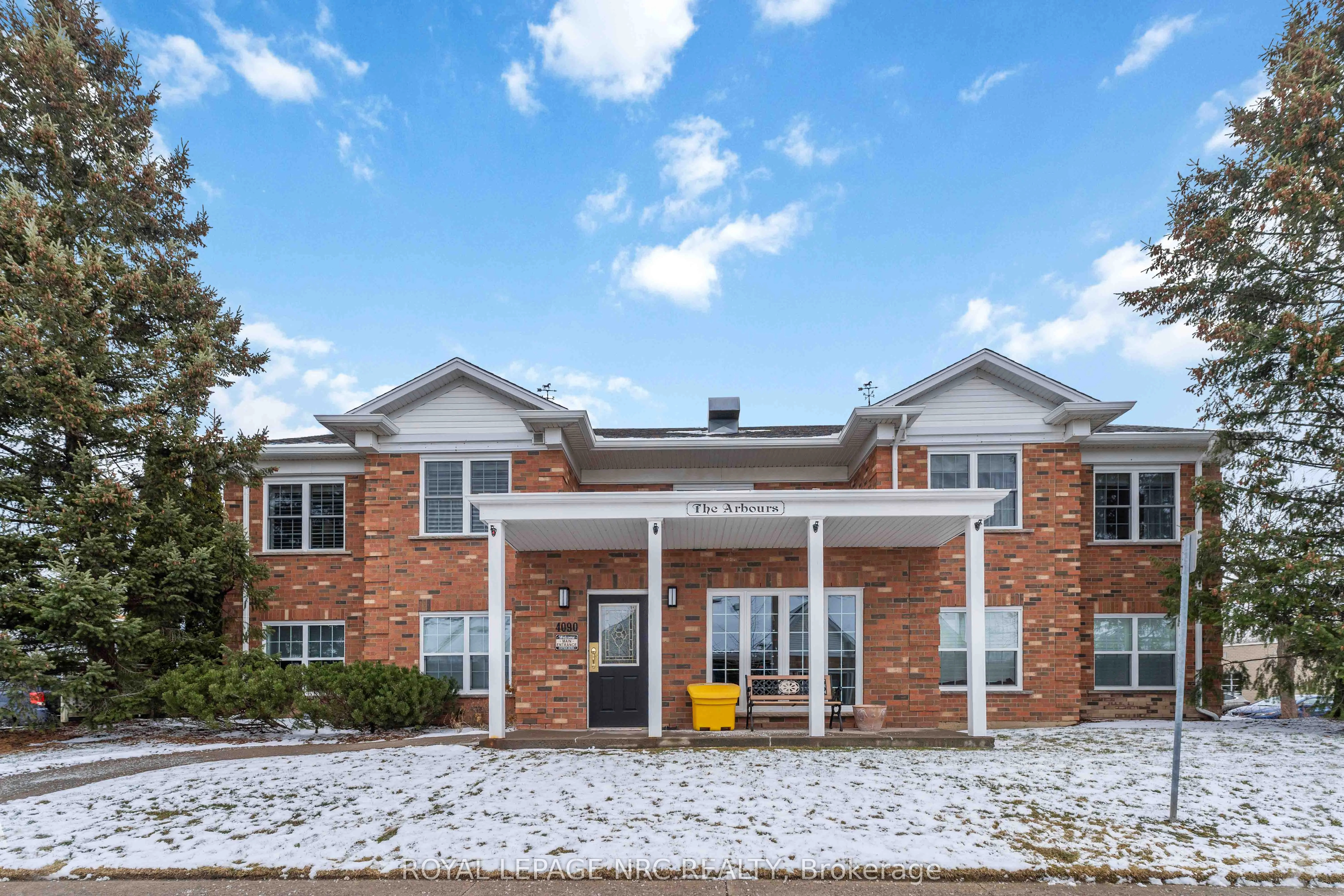 4090 John Charles Boulevard #104
