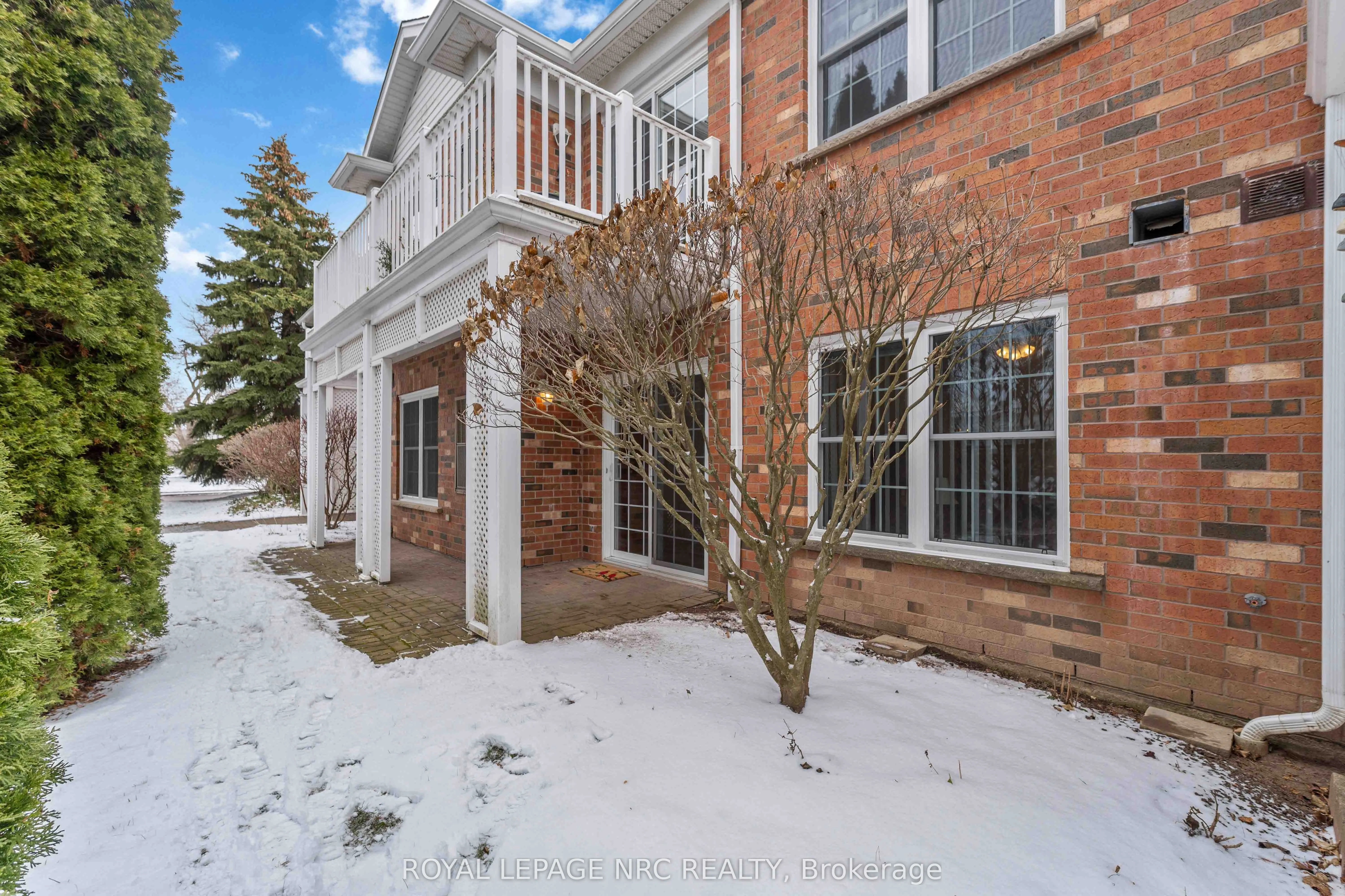 4090 John Charles Boulevard #104