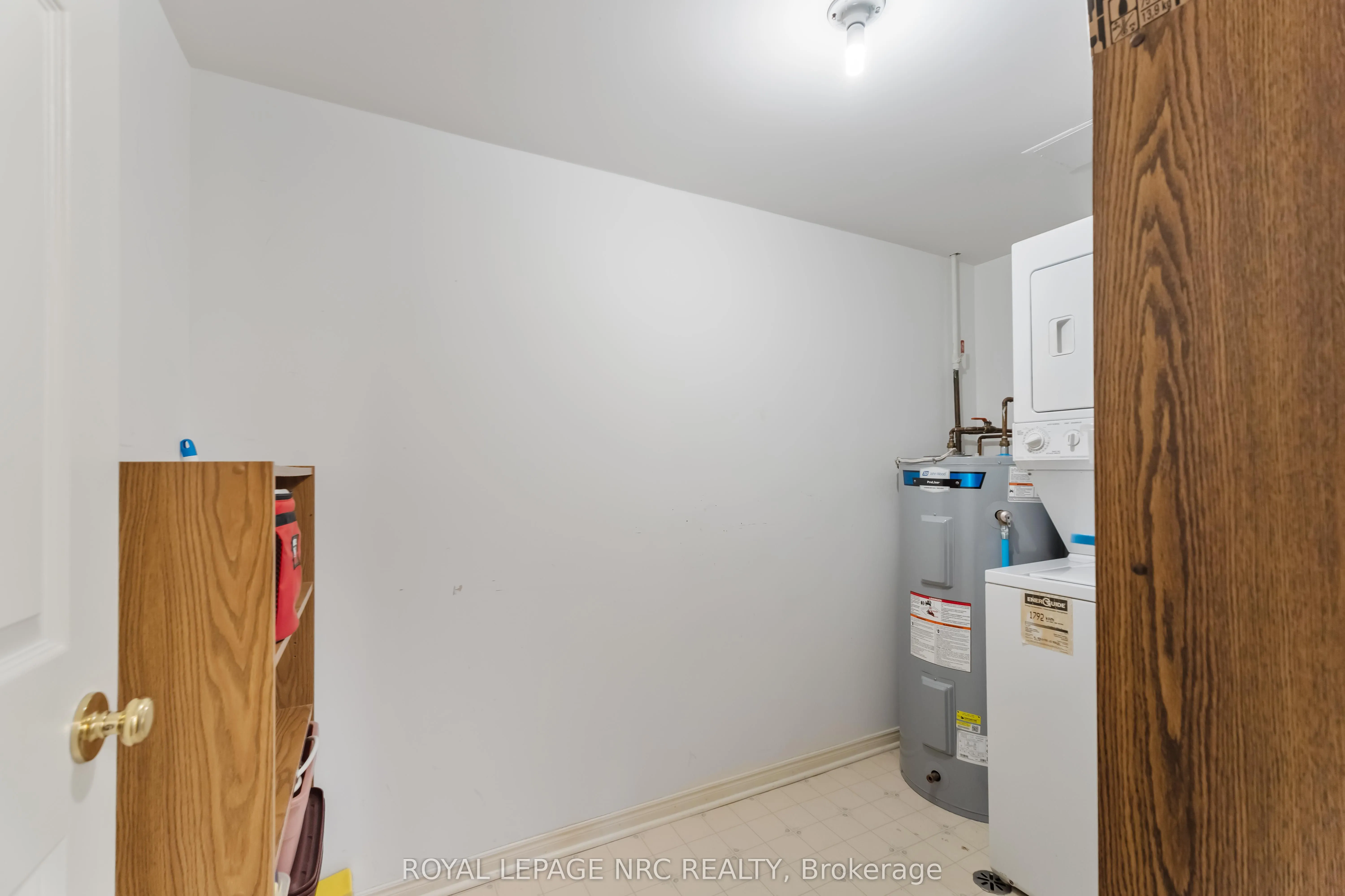 4090 John Charles Boulevard #104