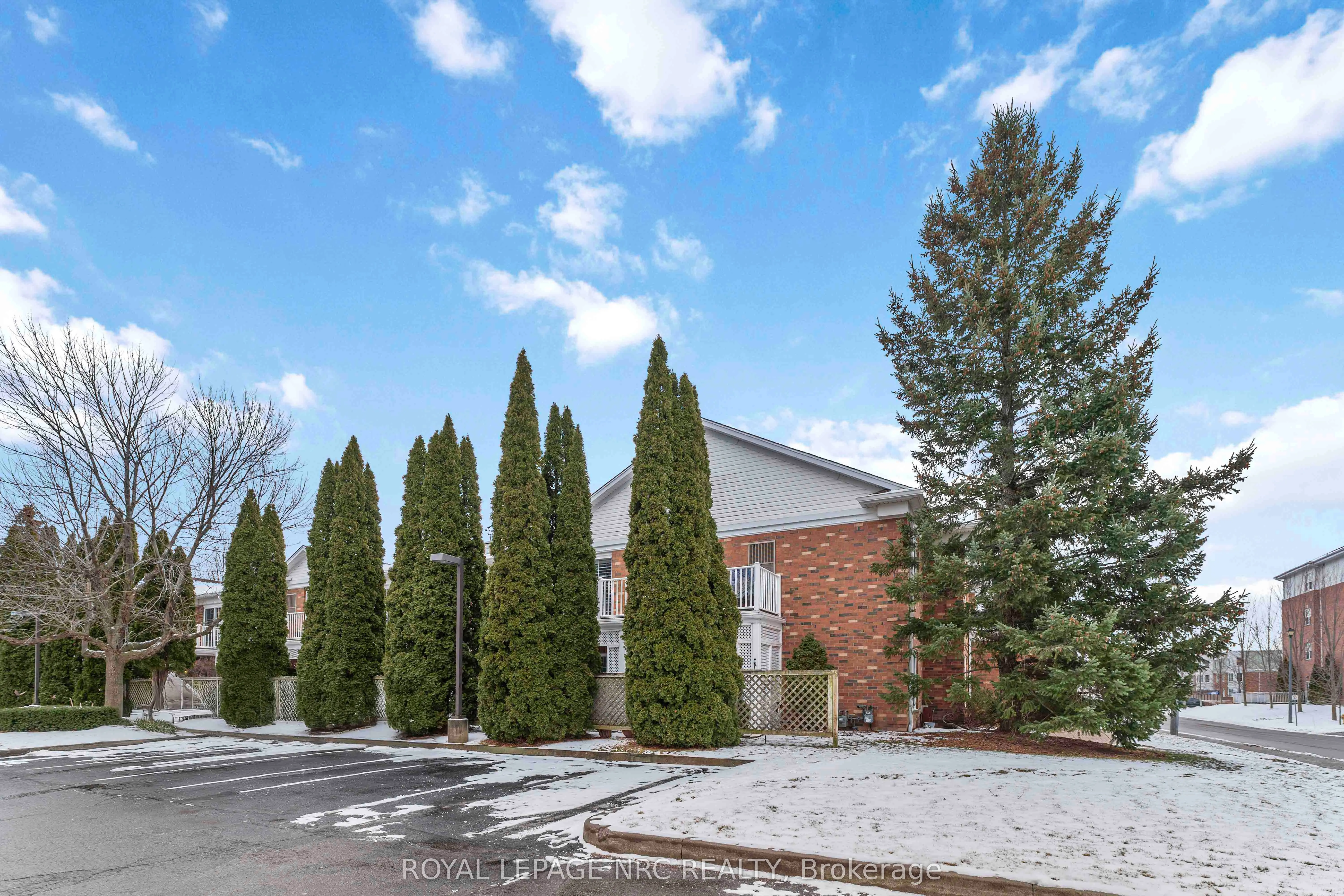 4090 John Charles Boulevard #104