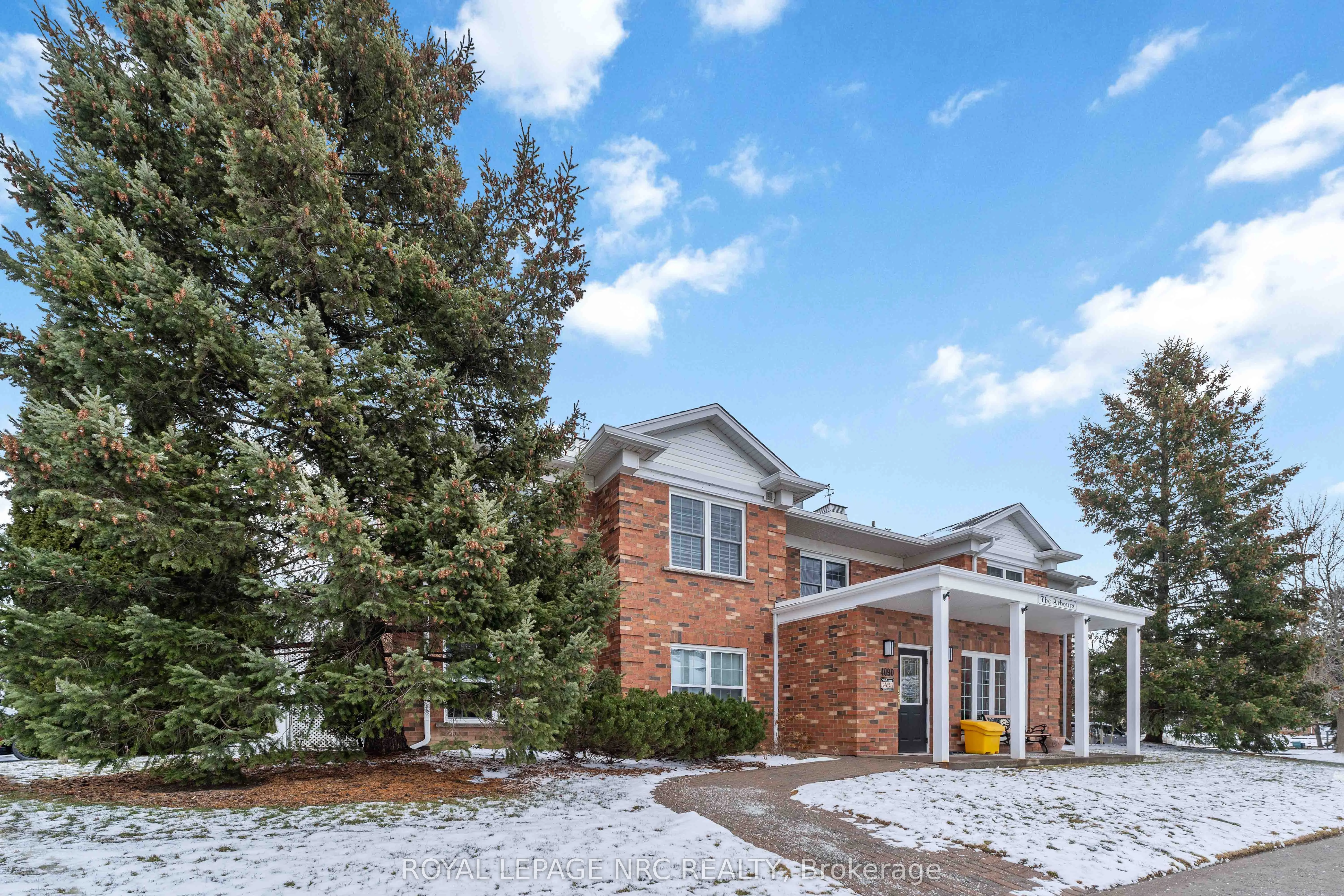 4090 John Charles Boulevard #104