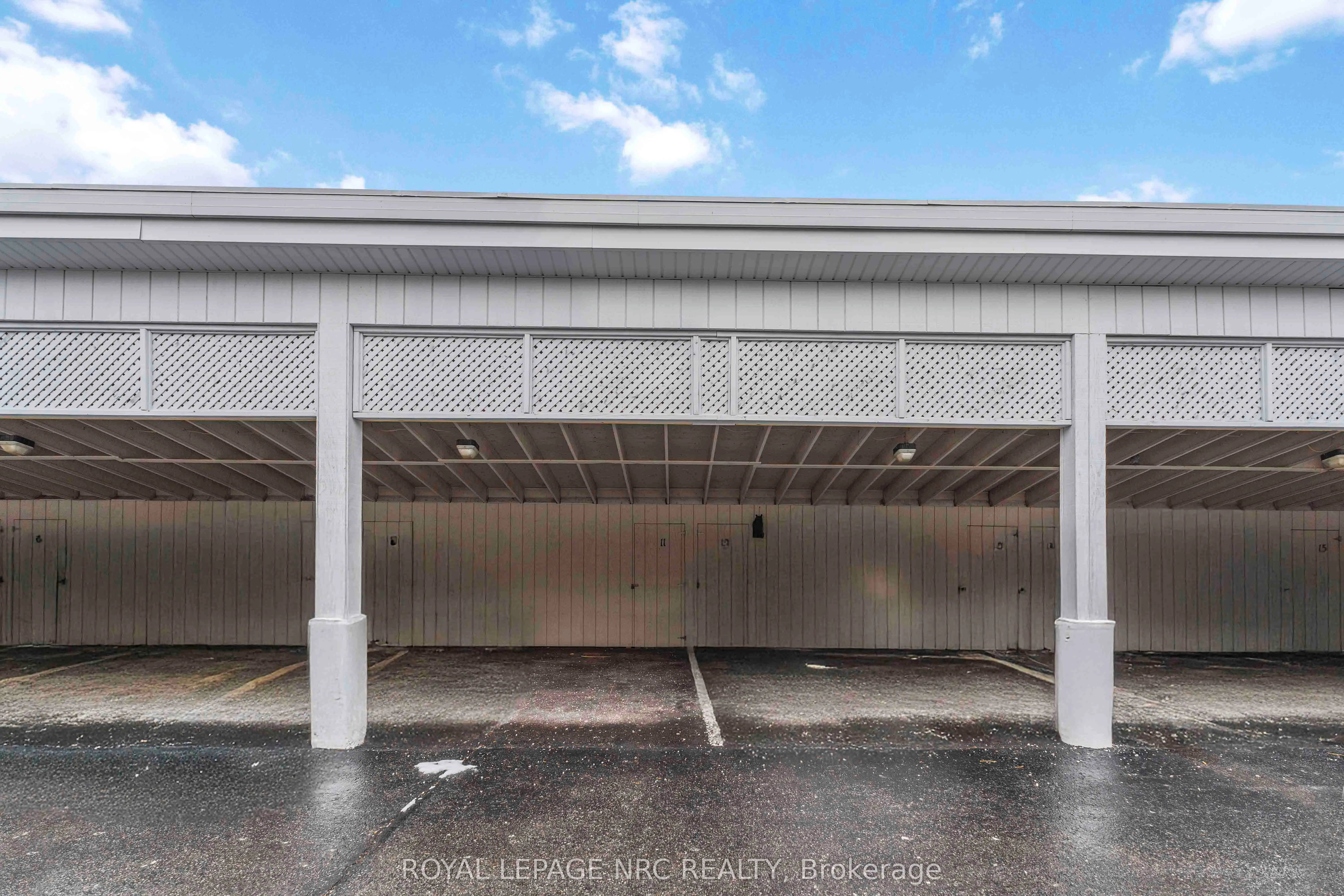 4090 John Charles Boulevard #104