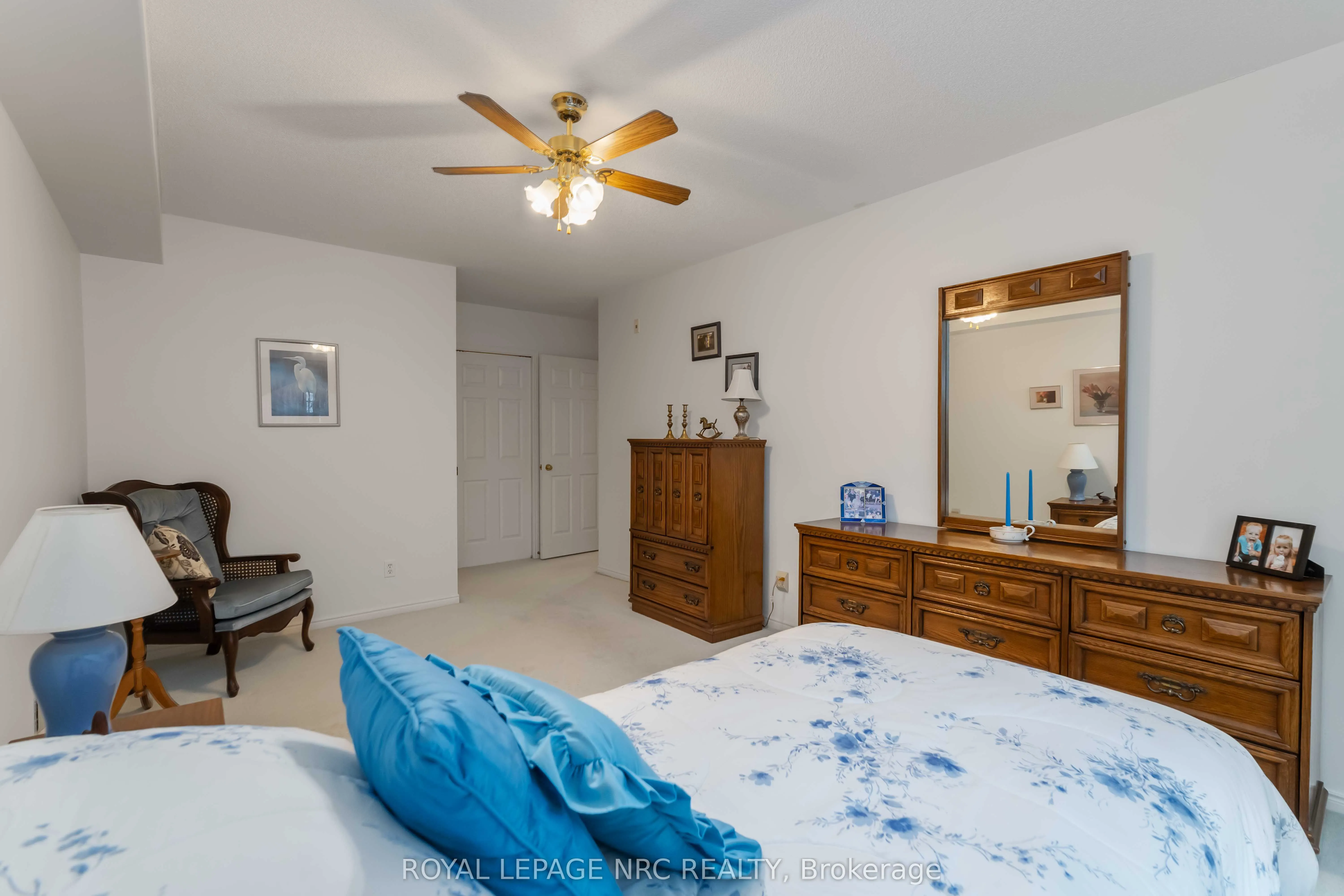 4090 John Charles Boulevard #104