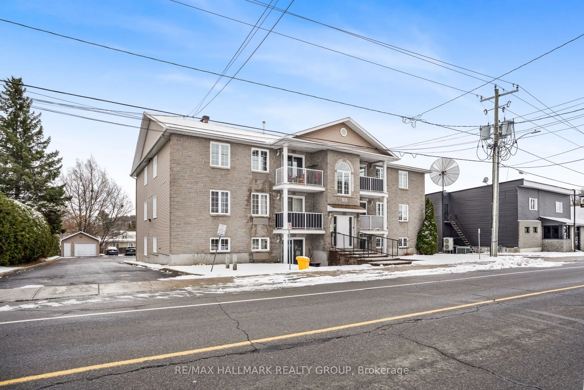 1005 Laurier Street #302