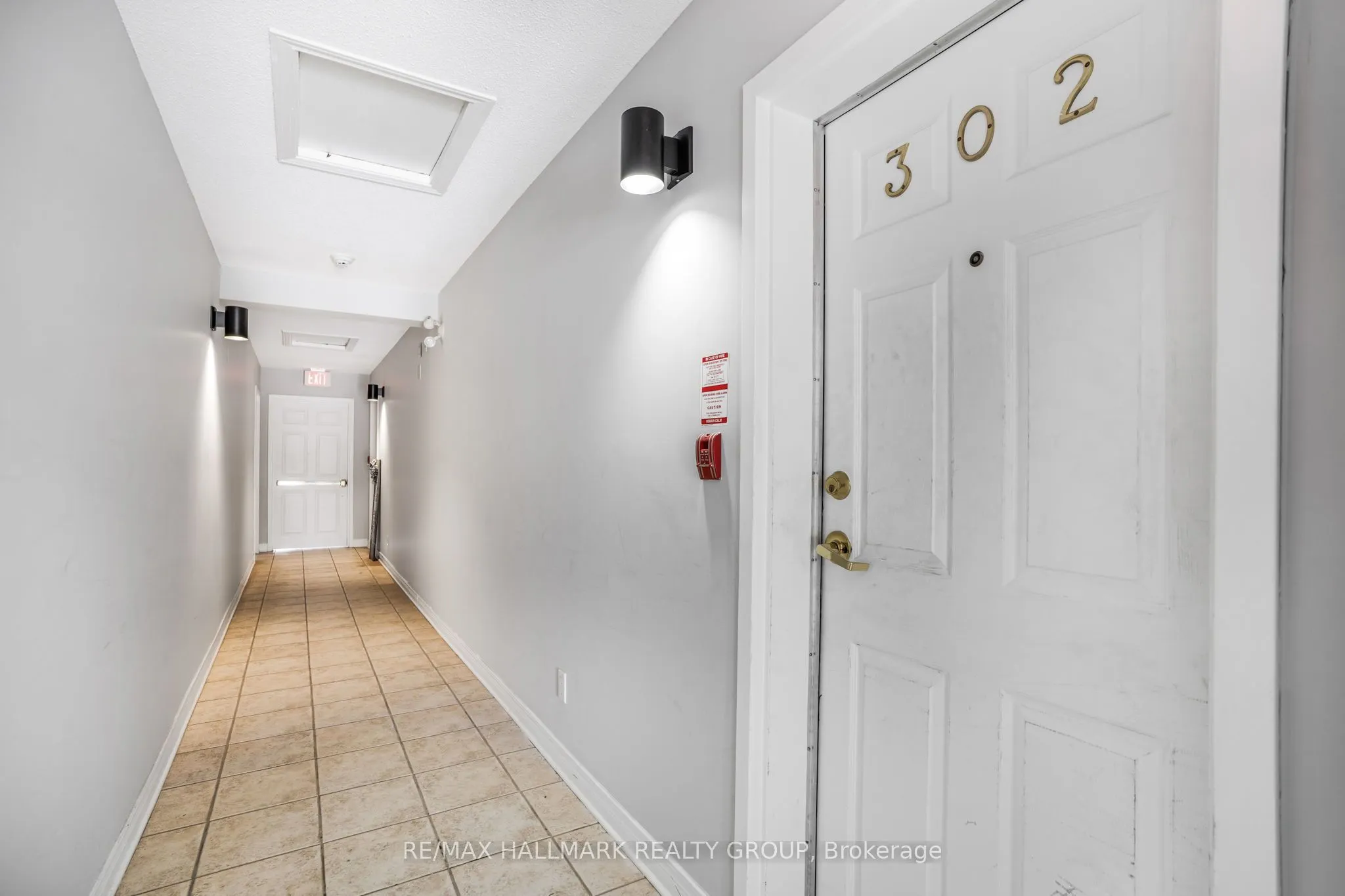 1005 Laurier Street #302