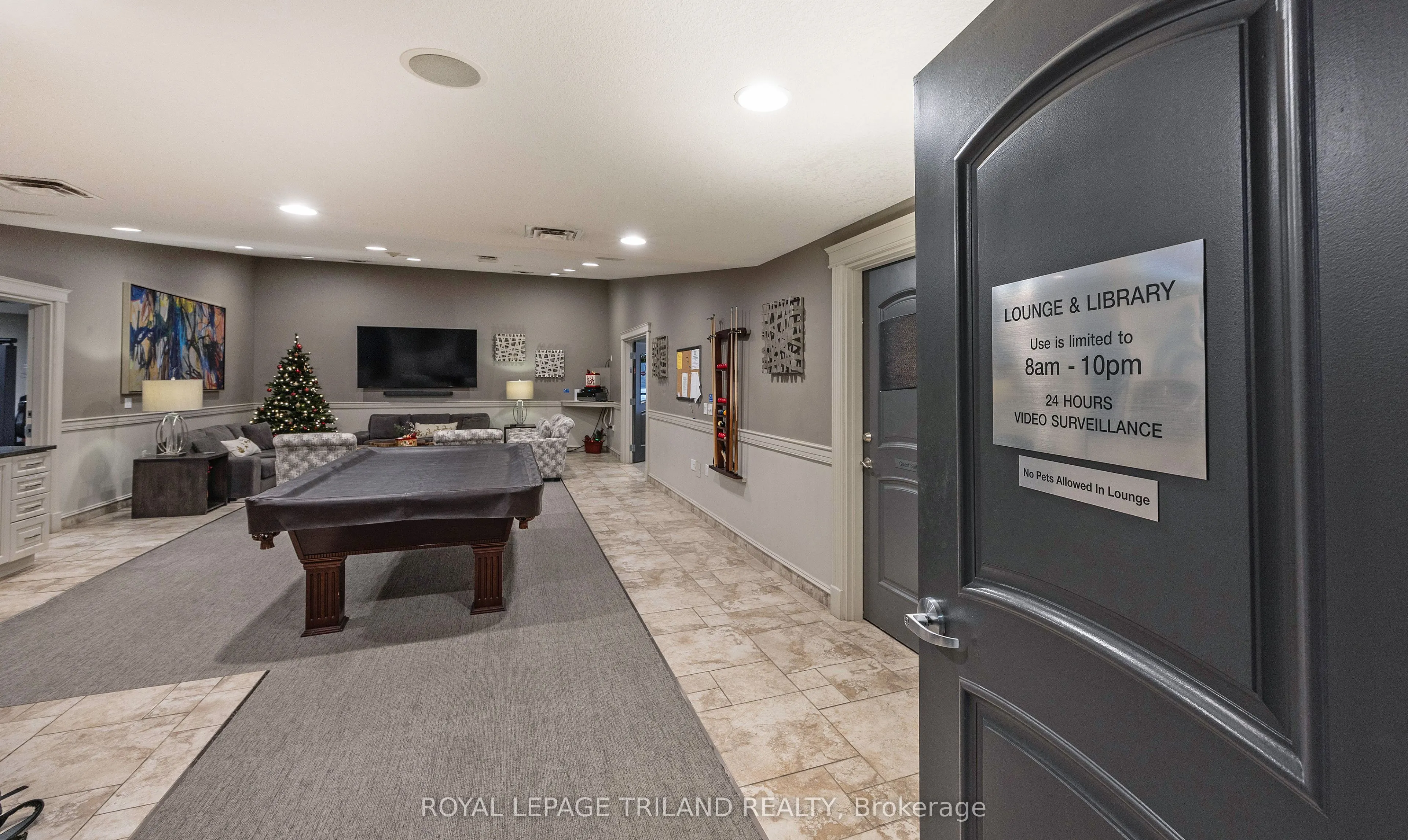 250 Pall Mall Street #1202