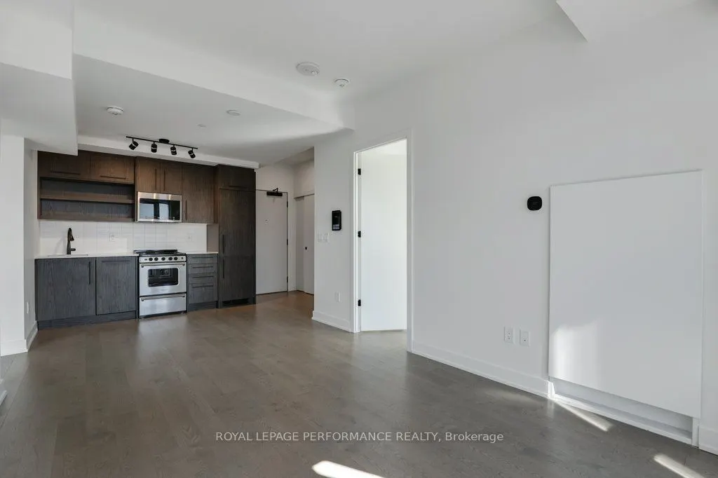 560 Rideau Street #517