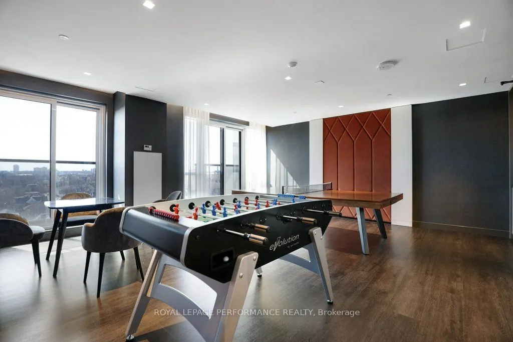 560 Rideau Street #517