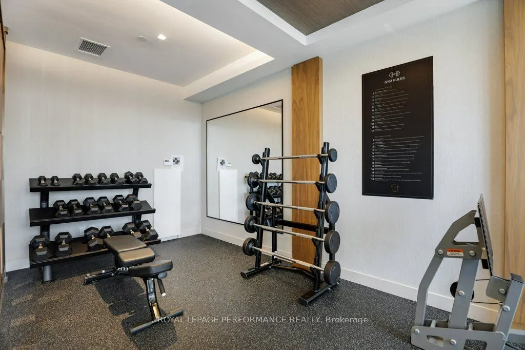 560 Rideau Street #517