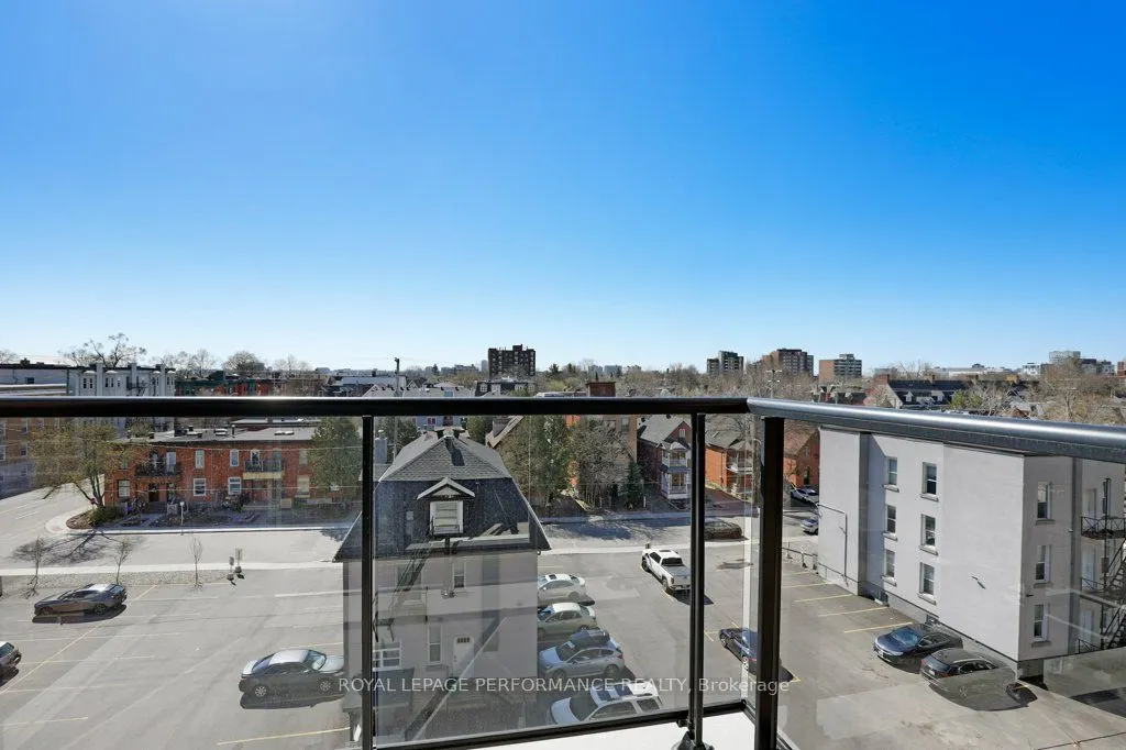 560 Rideau Street #517