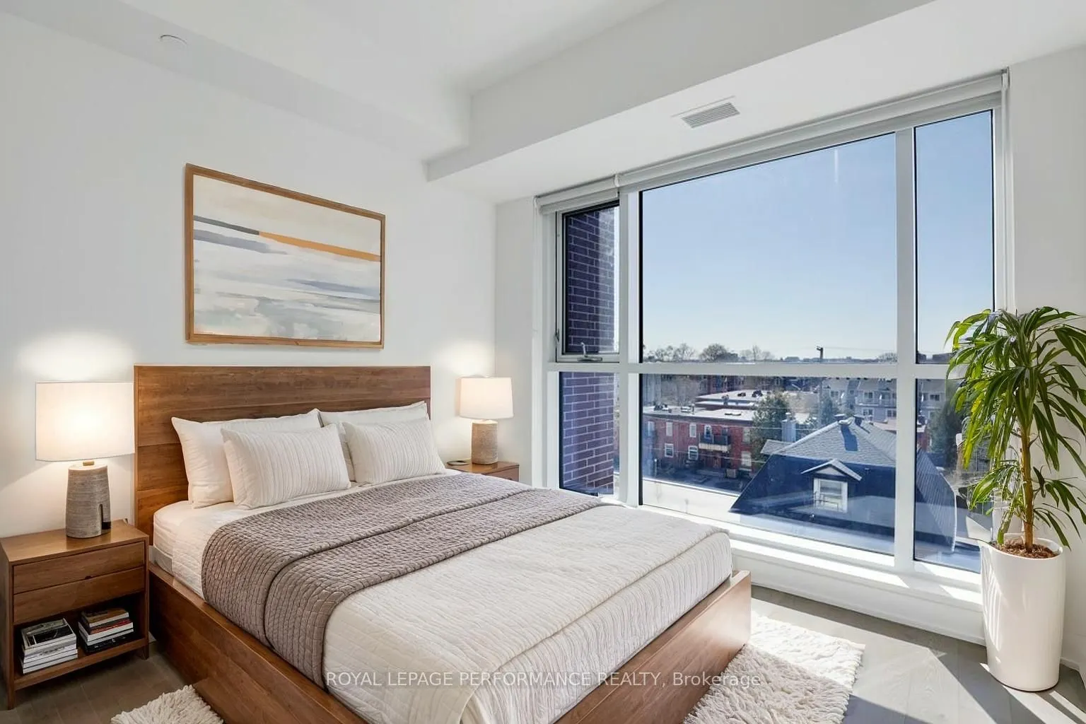 560 Rideau Street #517