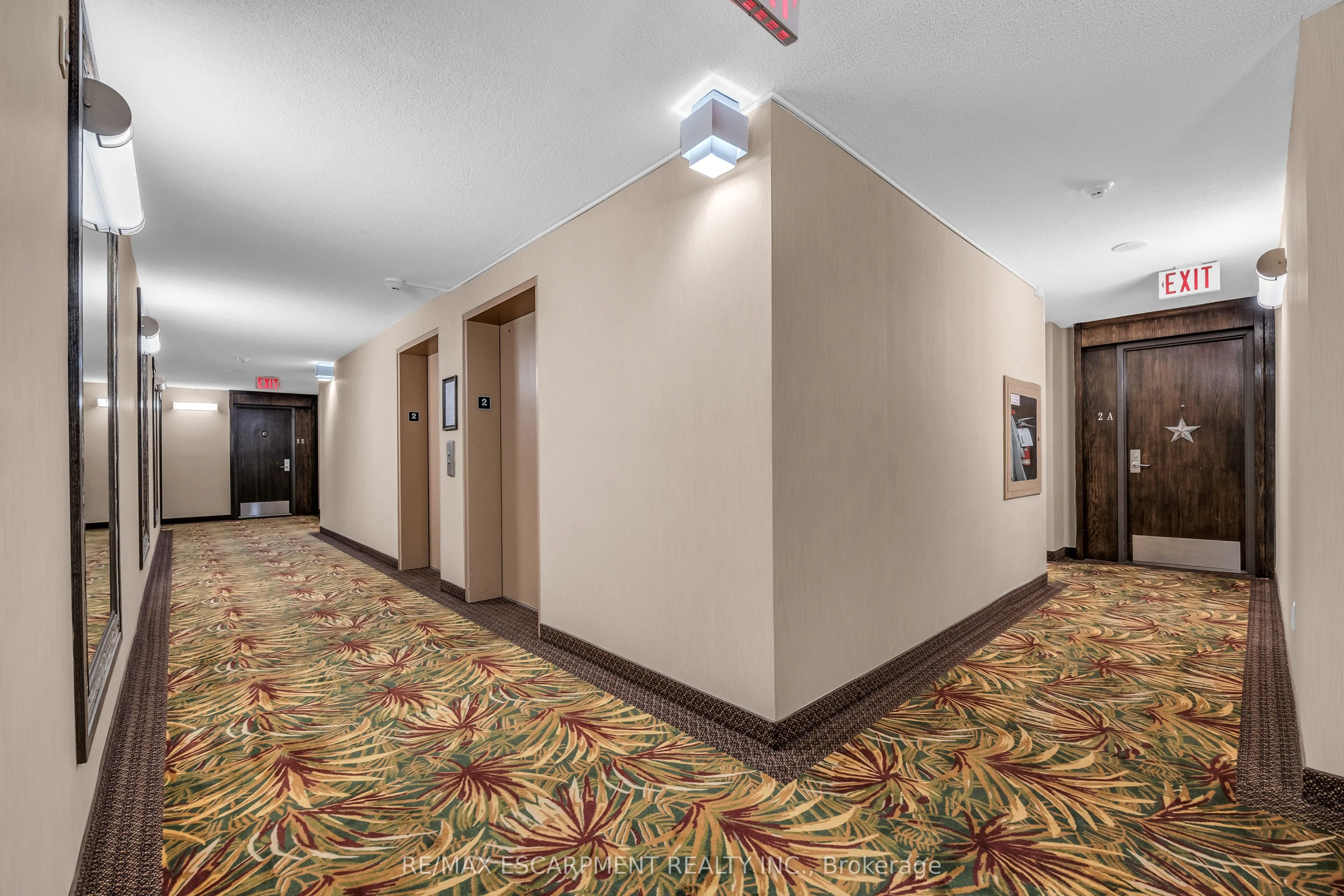 67 Caroline Street S #203