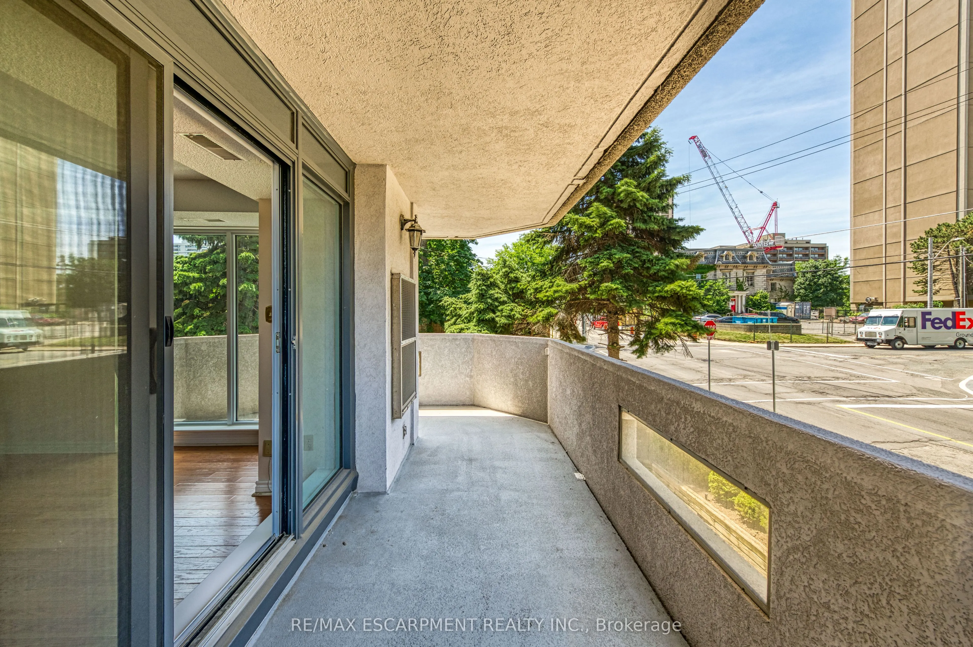 67 Caroline Street S #203