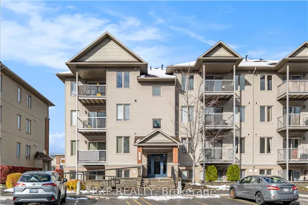 305 Cresthaven Drive #2