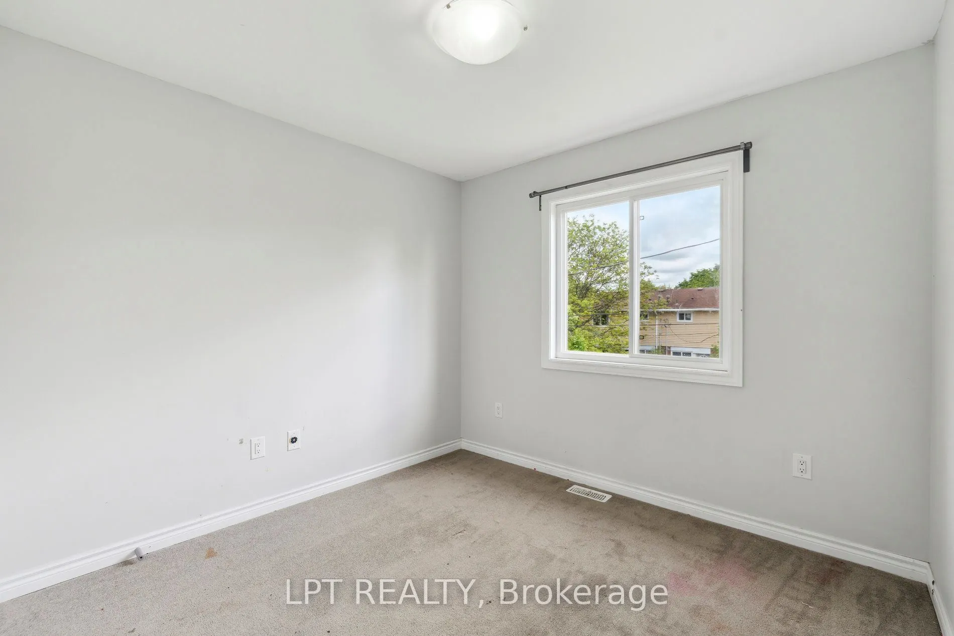 217 Louise Street