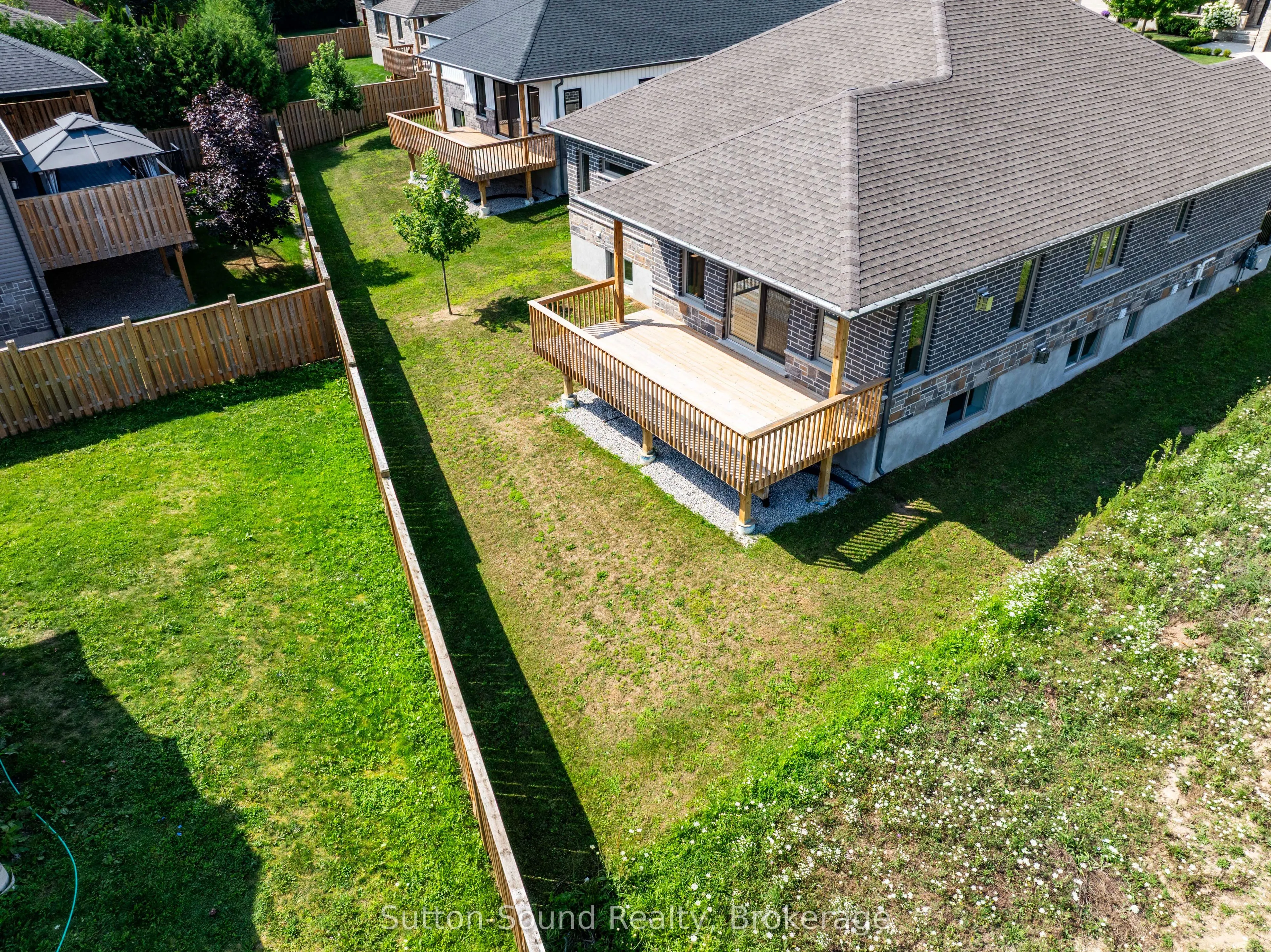 335 6th Avenue W