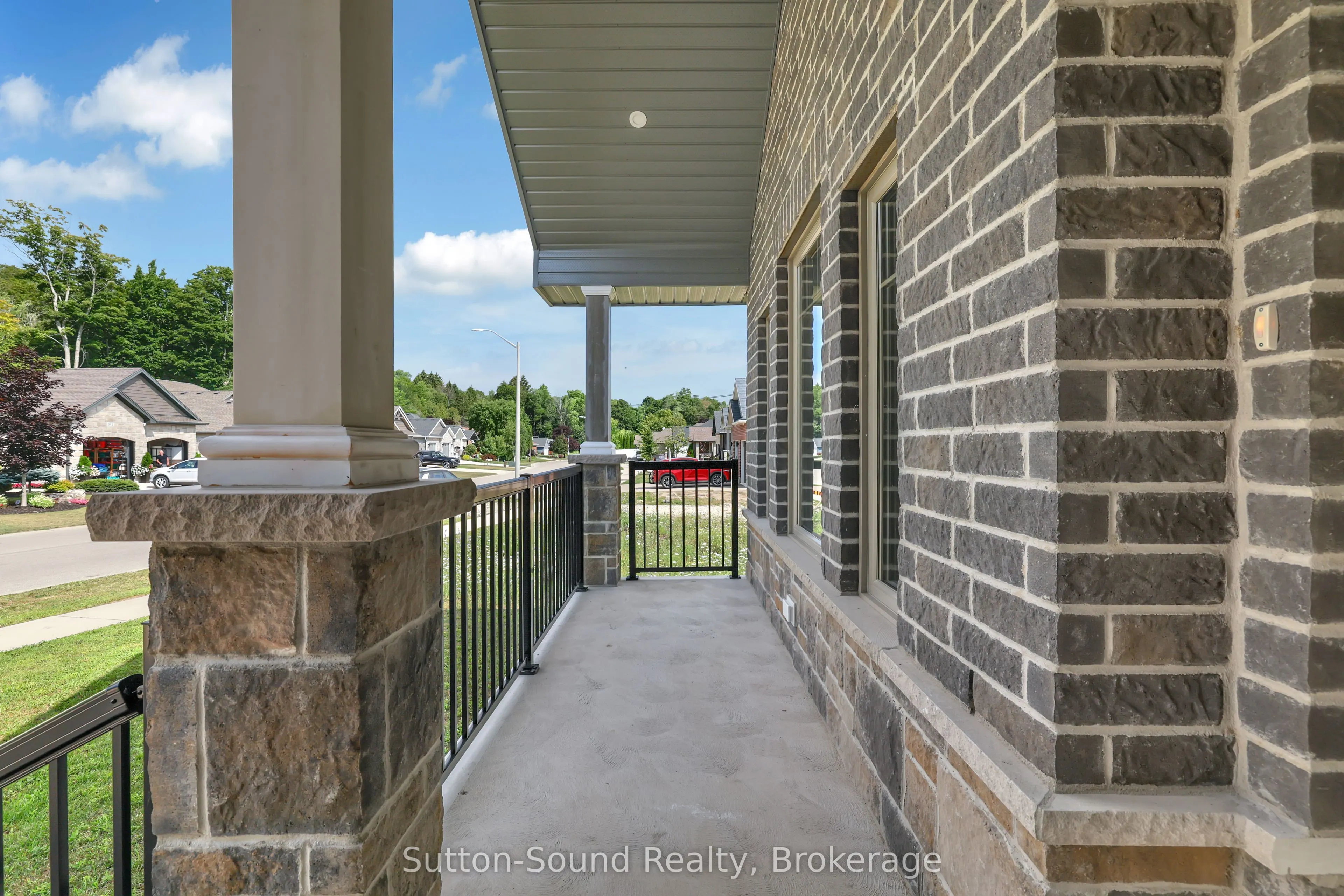 335 6th Avenue W