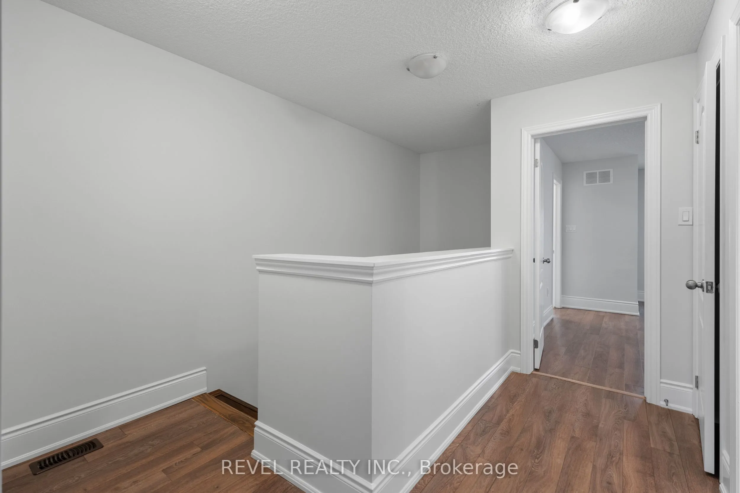 35 Sunset Way