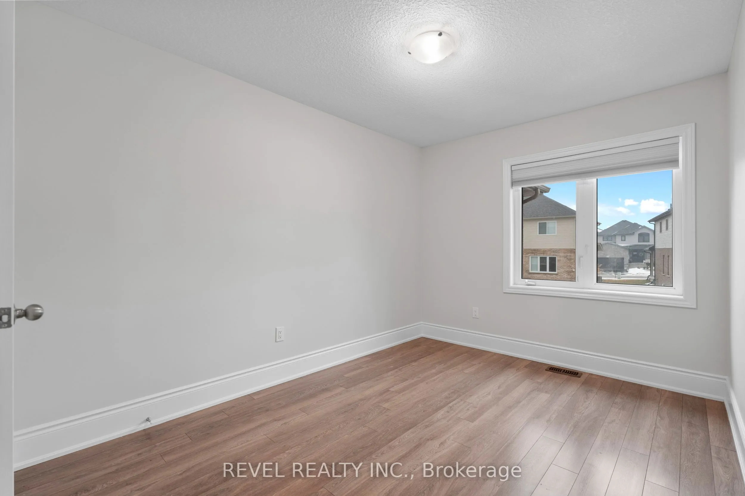 35 Sunset Way