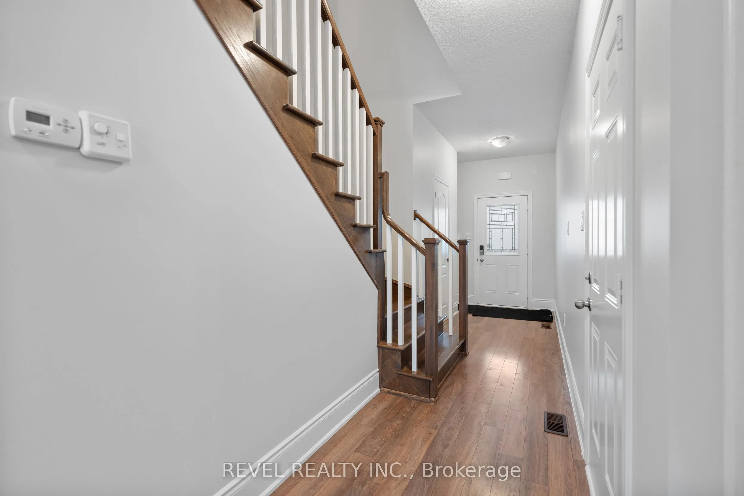 35 Sunset Way