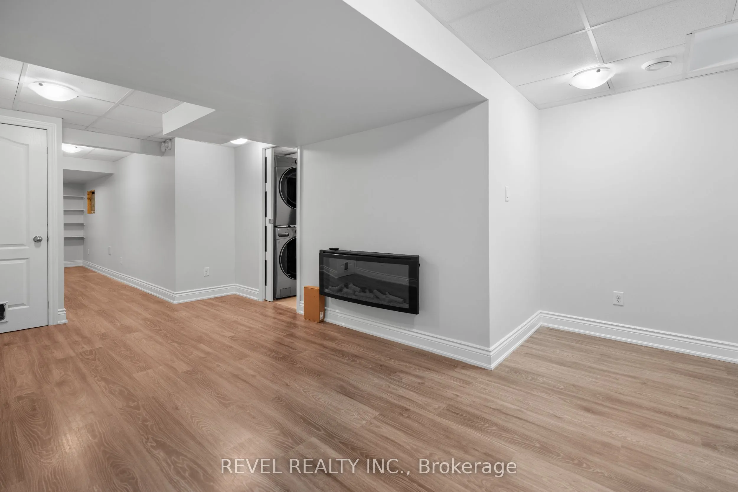 35 Sunset Way