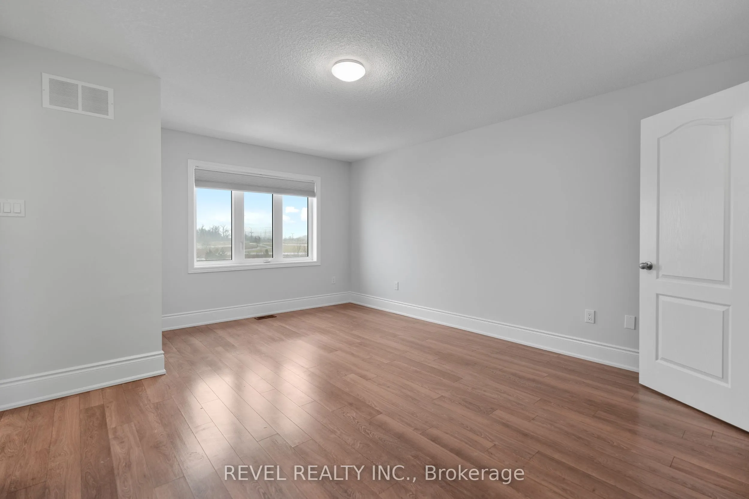35 Sunset Way