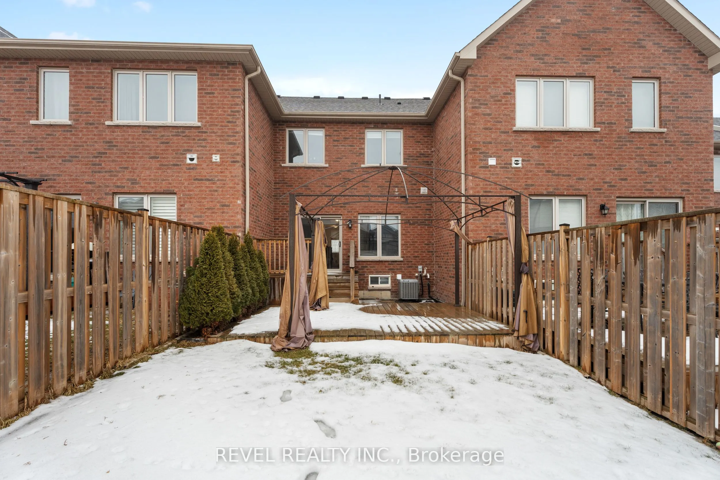 35 Sunset Way