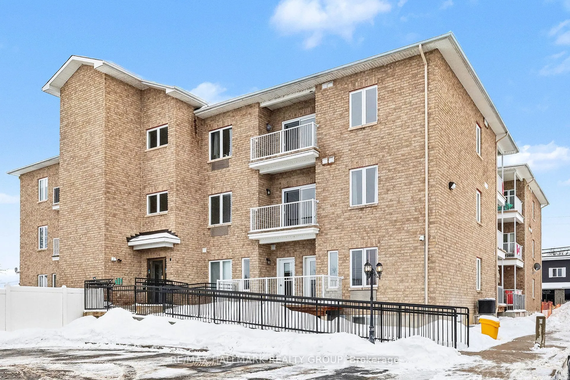 1026 Laurier Street #208