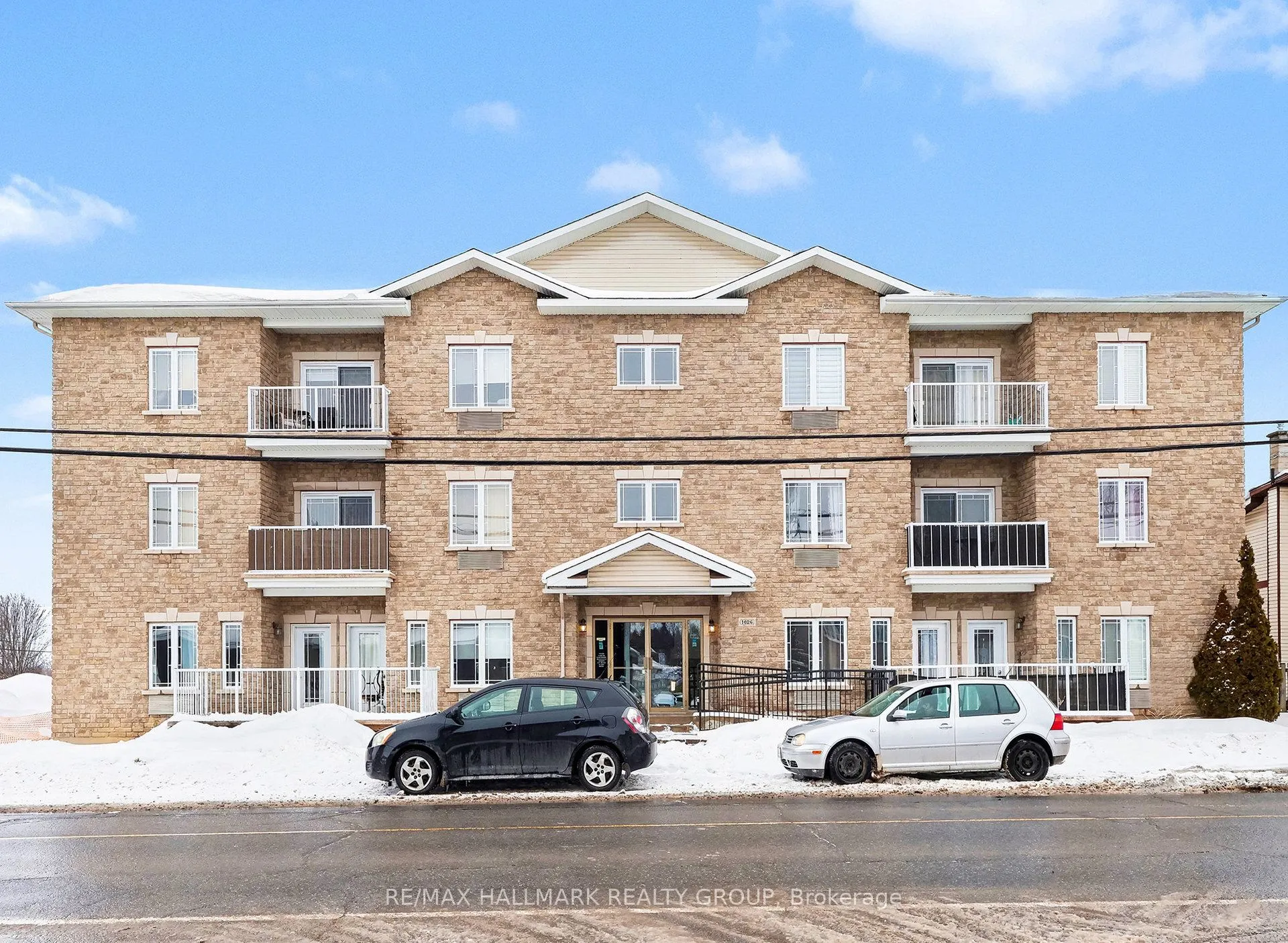 1026 Laurier Street #208