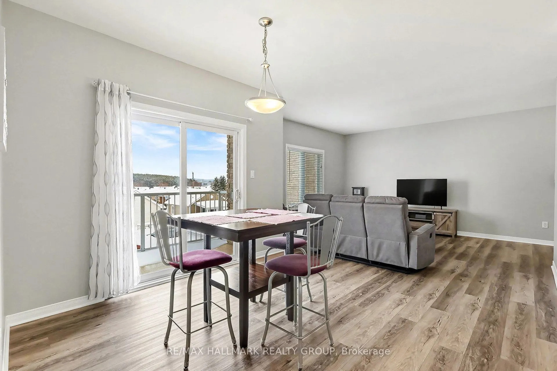 1026 Laurier Street #208