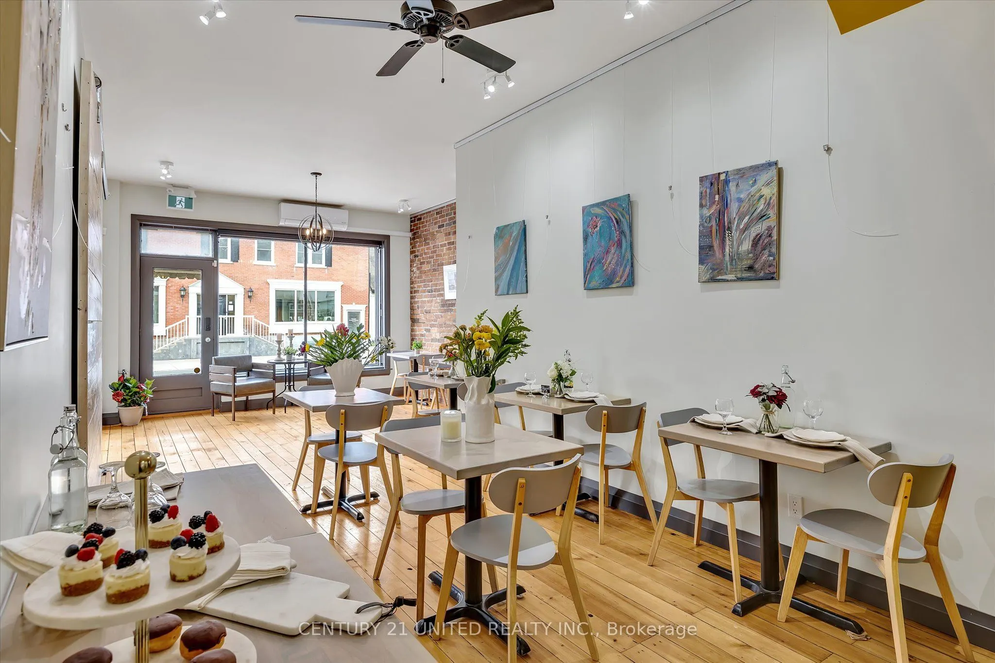 330-334 Charlotte Street W
