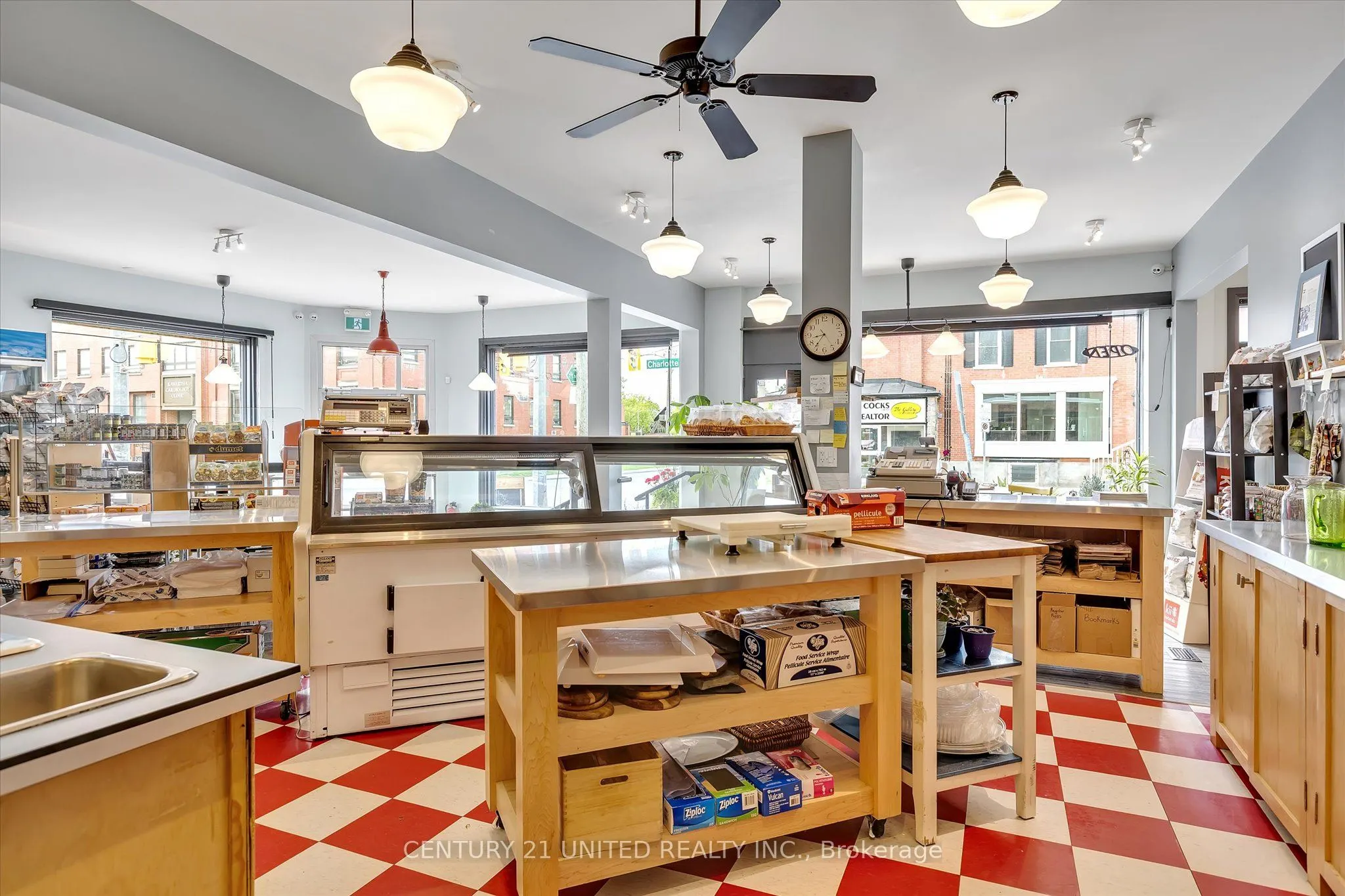 330-334 Charlotte Street W