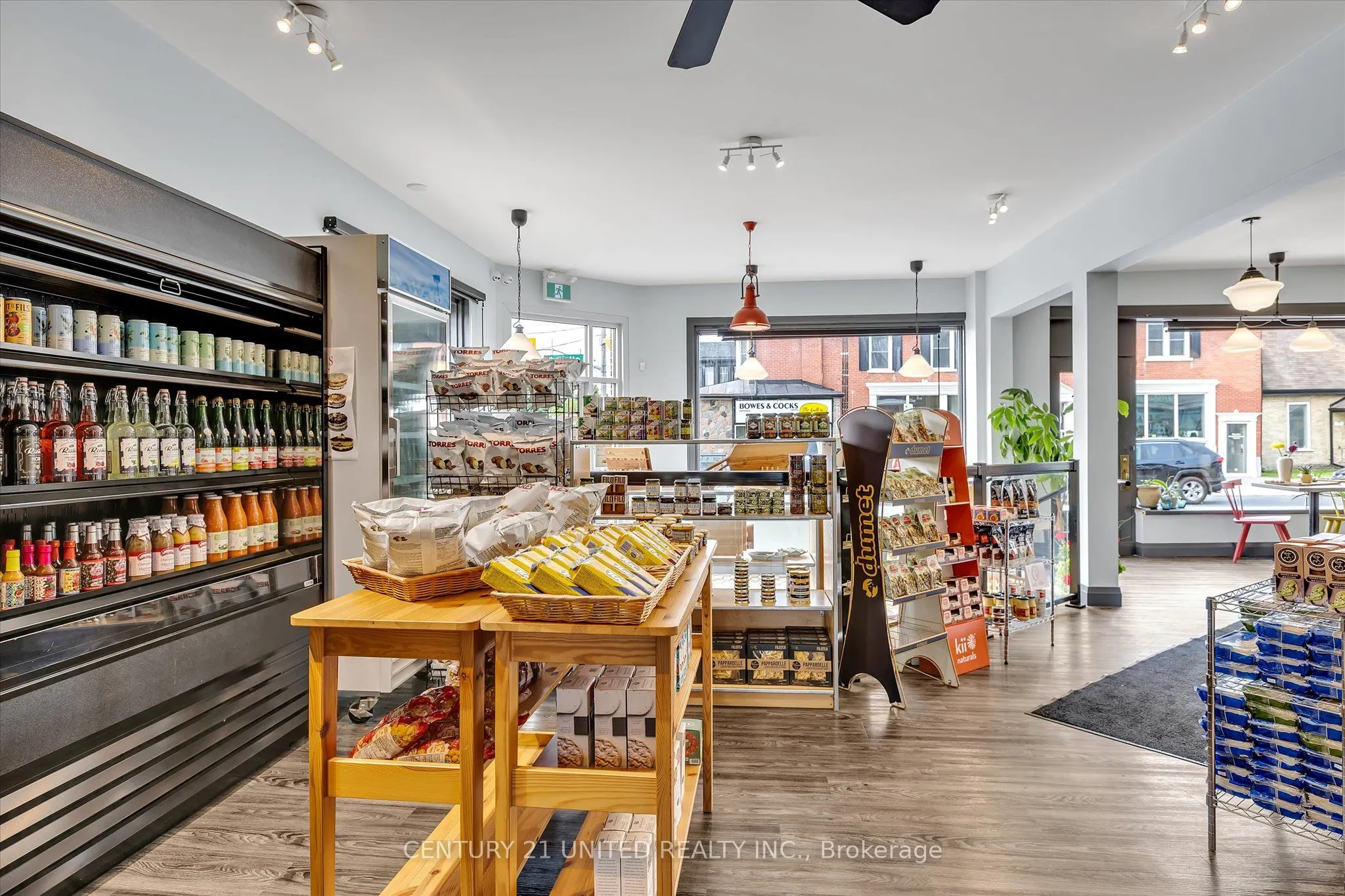 330-334 Charlotte Street W