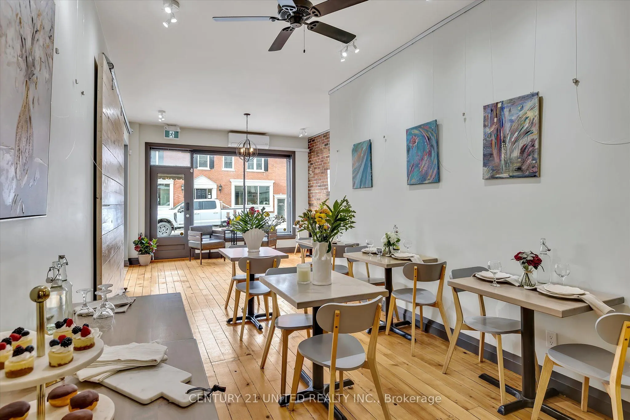 330-334 Charlotte Street W