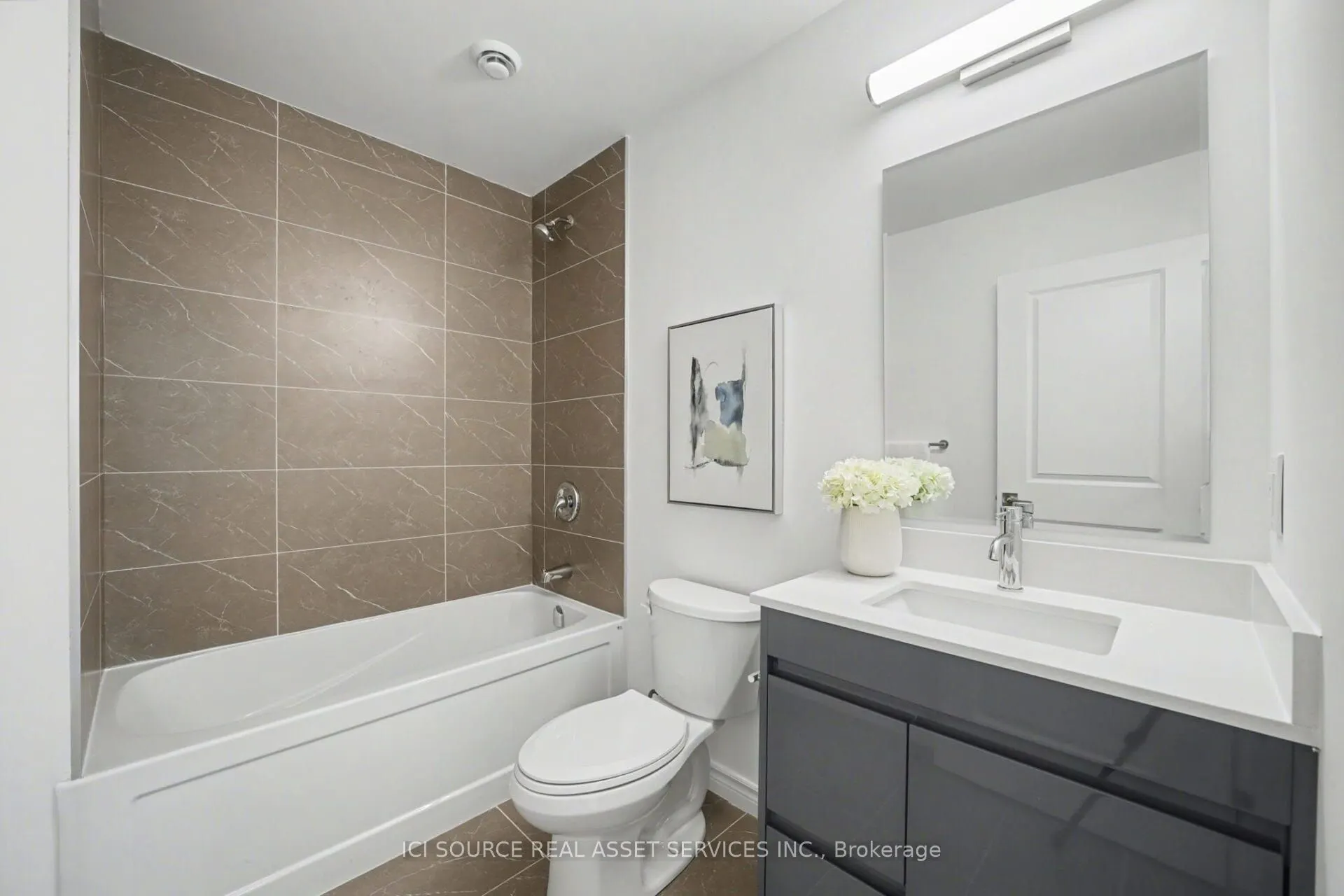 2 Slessor Boulevard #10