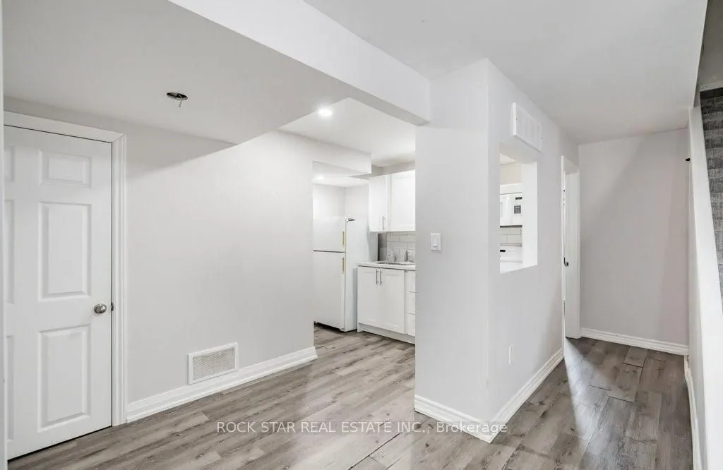 271 Carson Drive #Lower