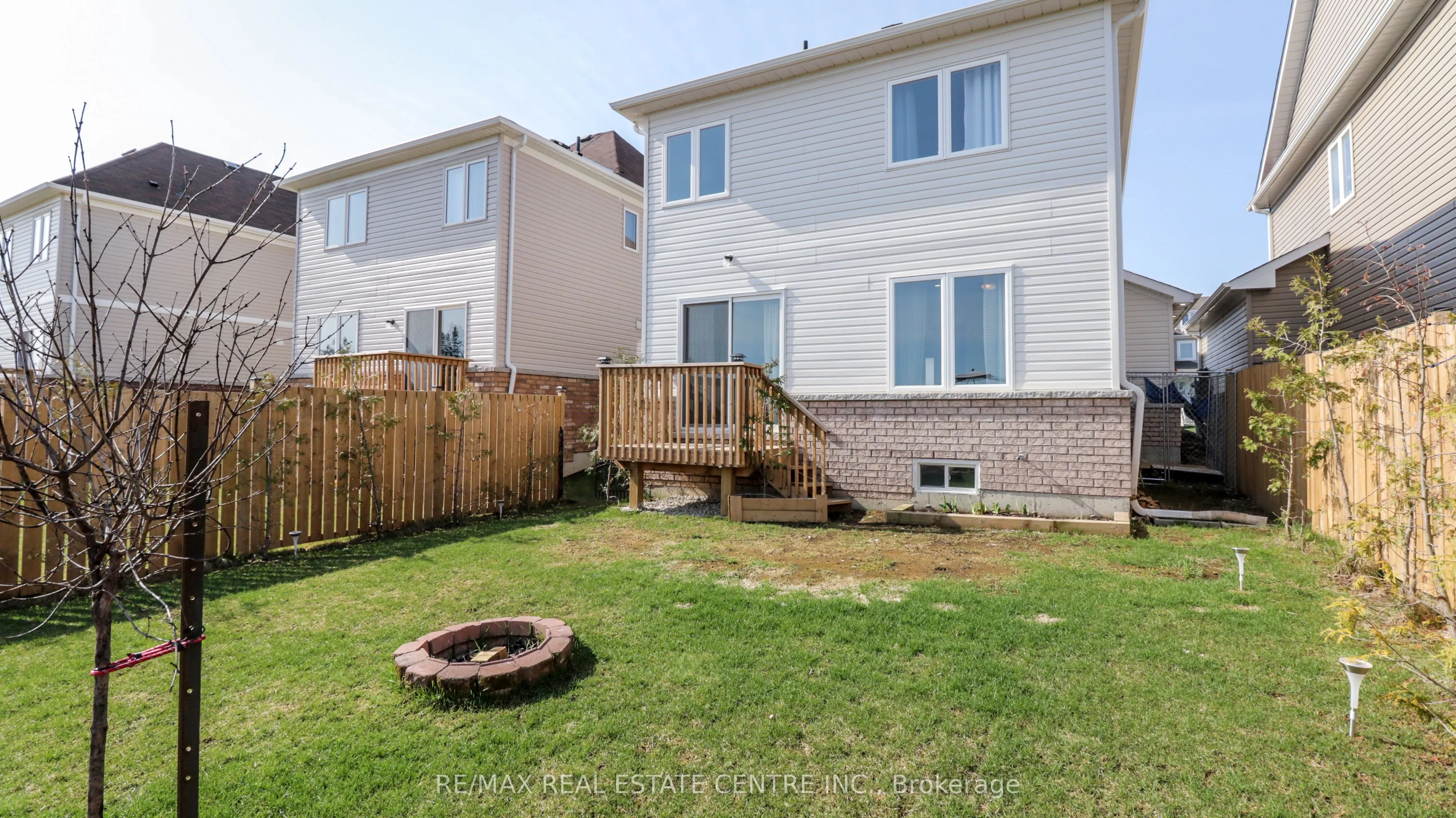 67 Todd Crescent