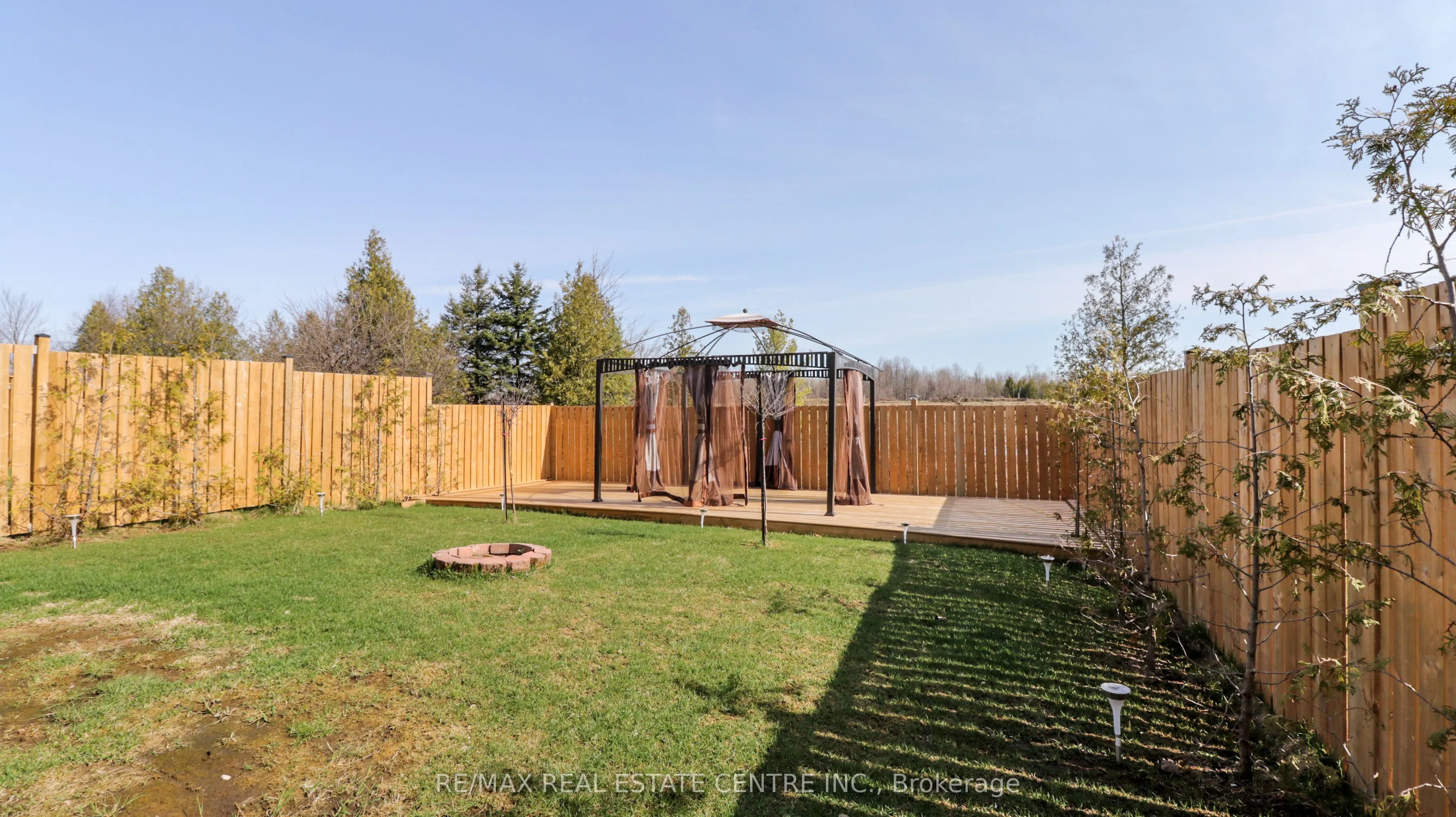 67 Todd Crescent
