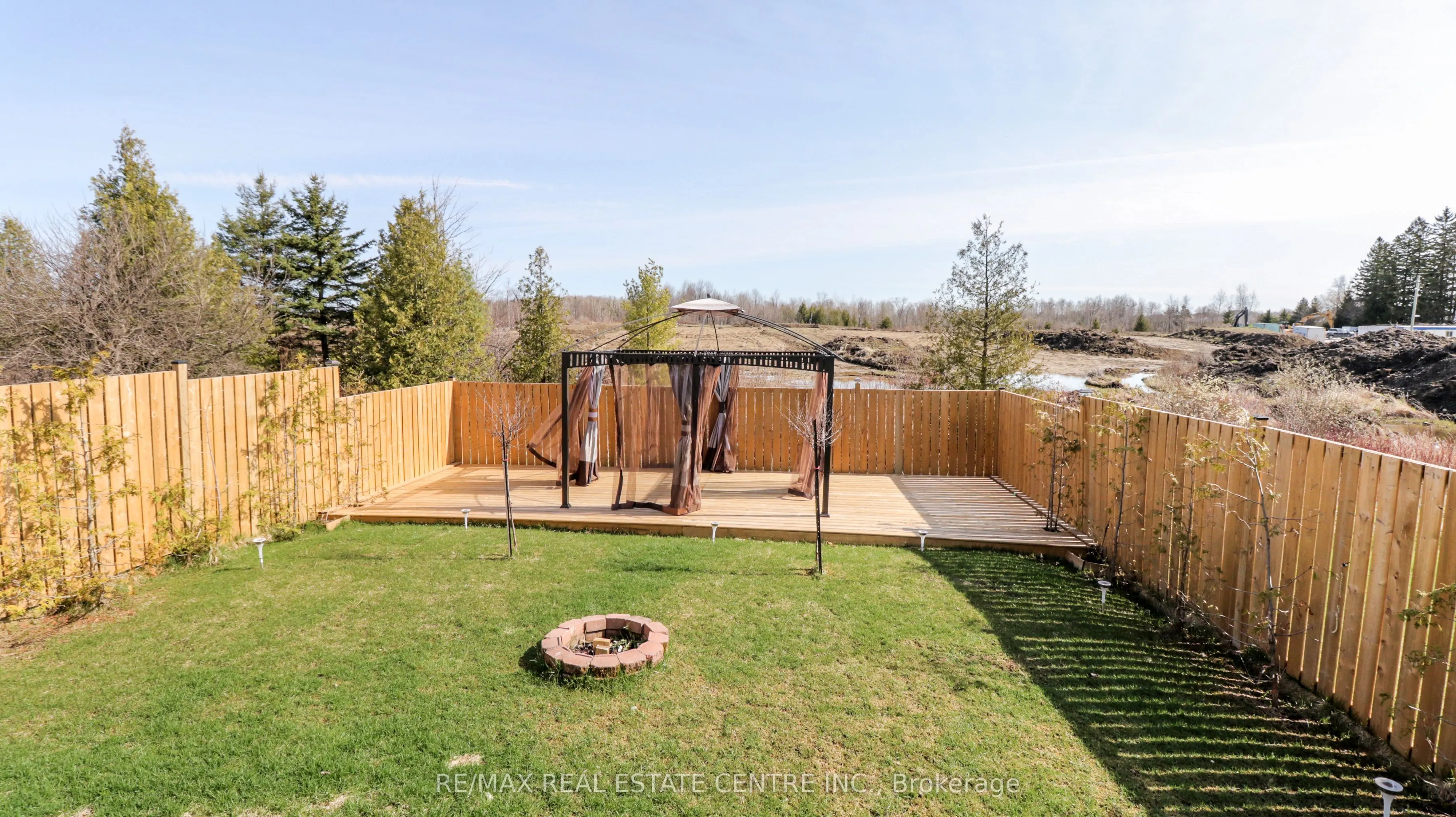 67 Todd Crescent