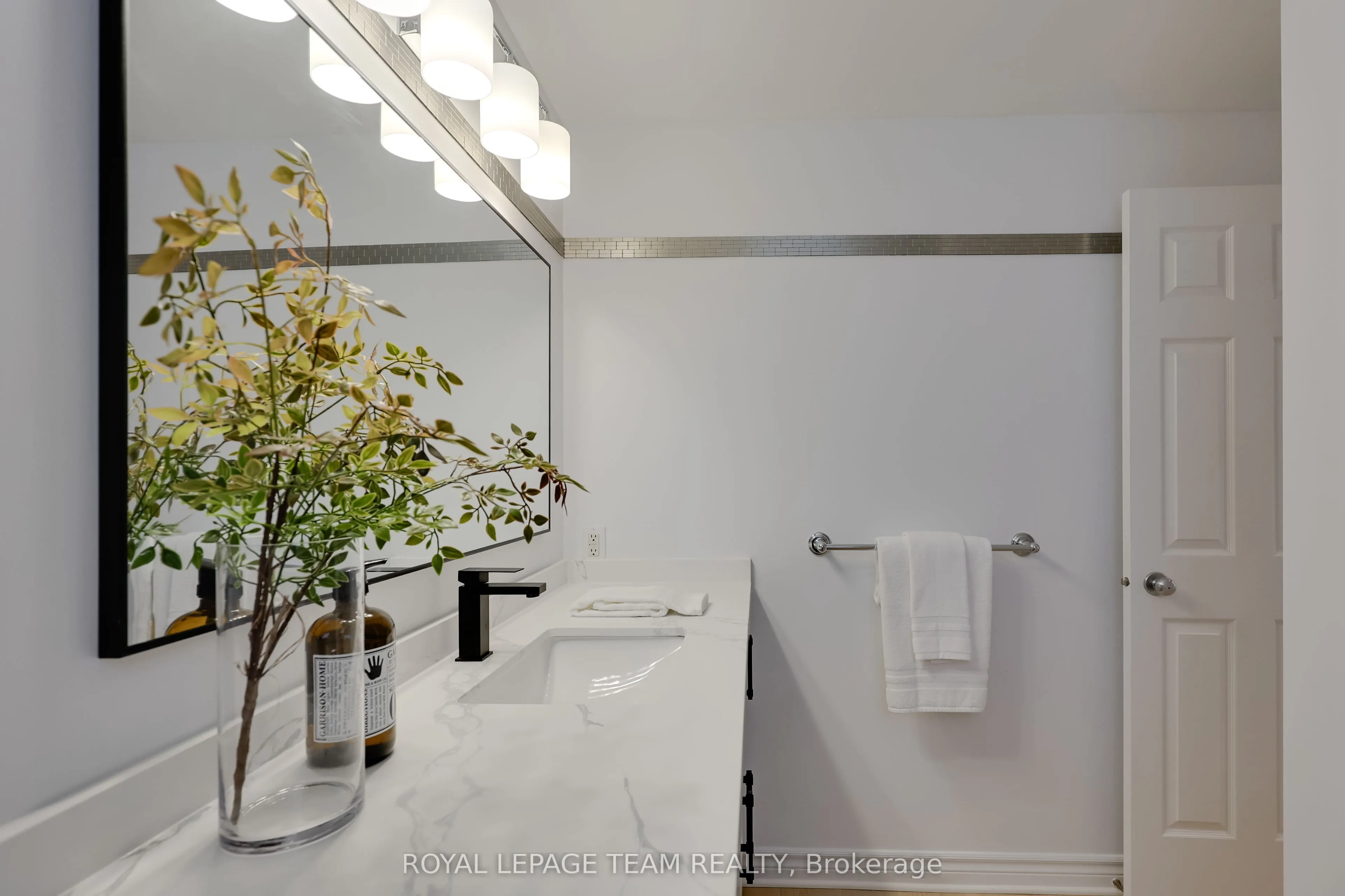 369 Paseo Private #2