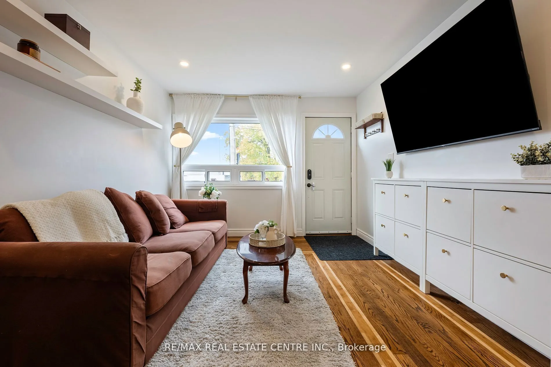 121 Proton Street N