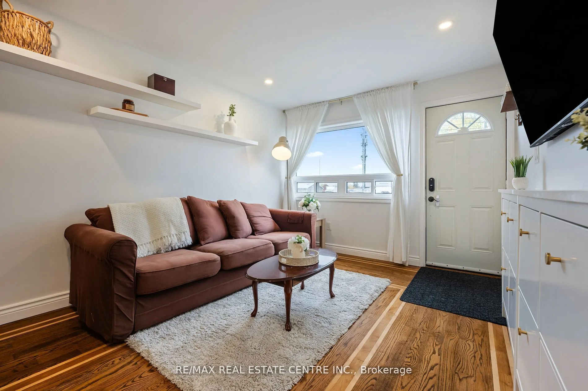 121 Proton Street N